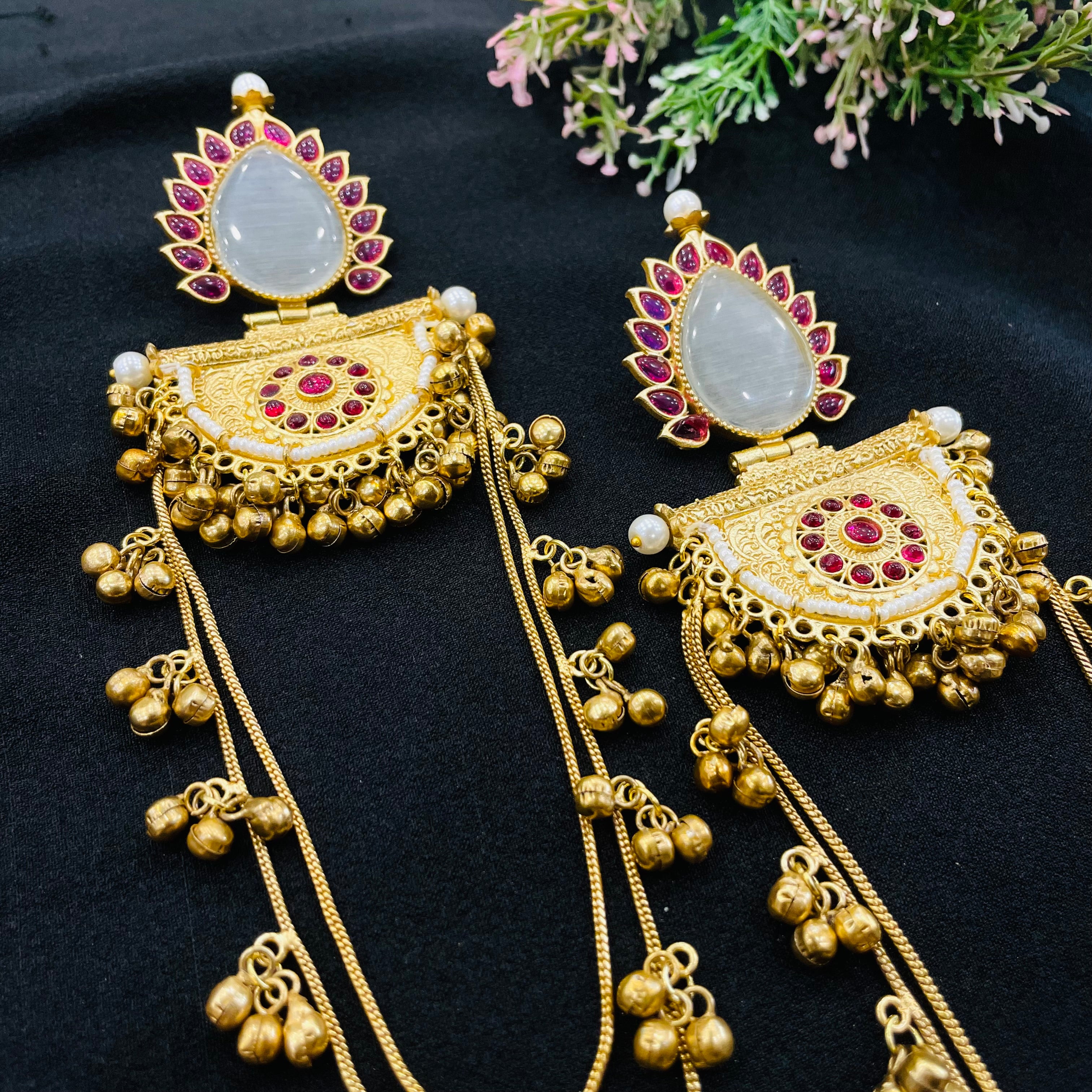 Nayaab Vaishnavi Earrings