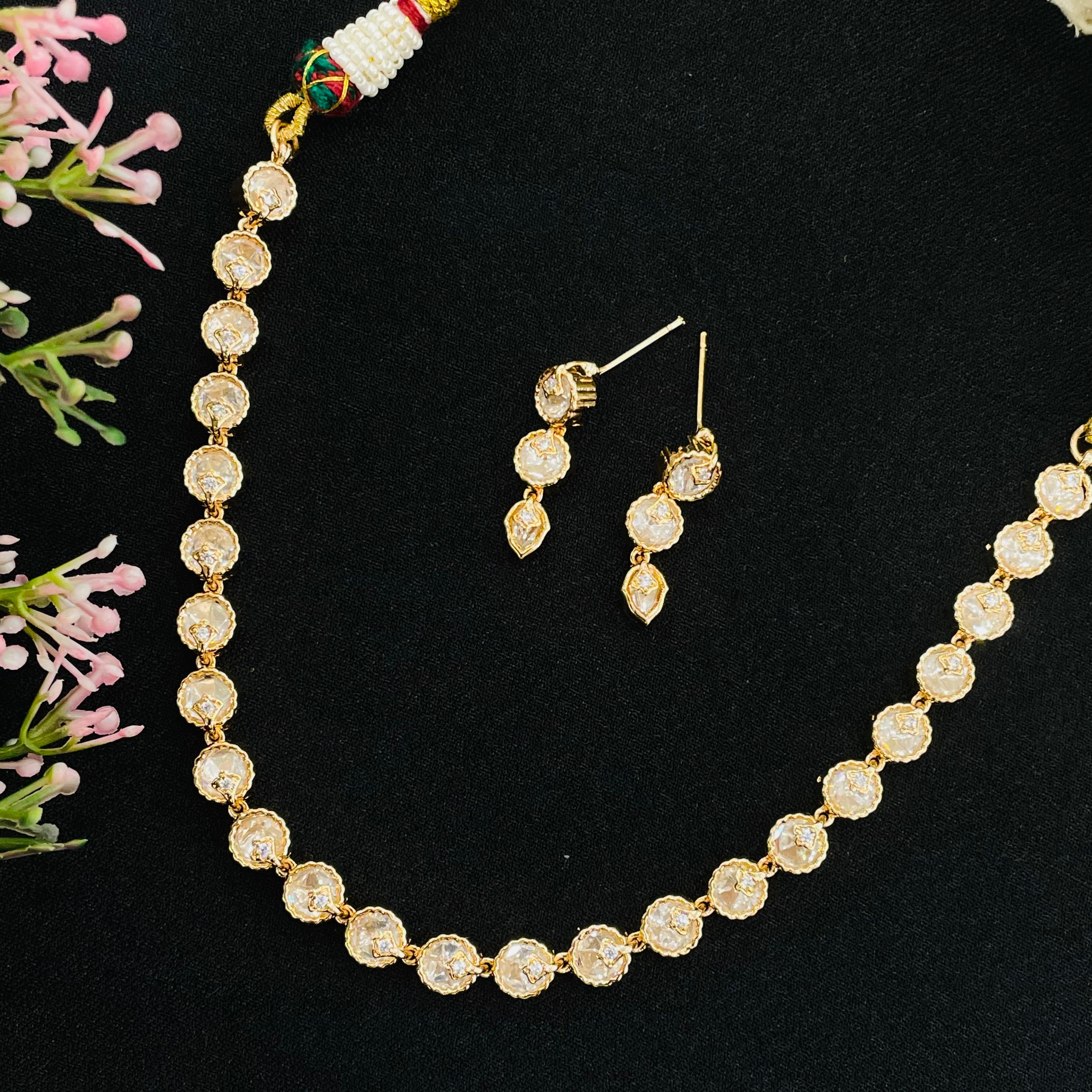 Nayaab Anshi Neckpiece