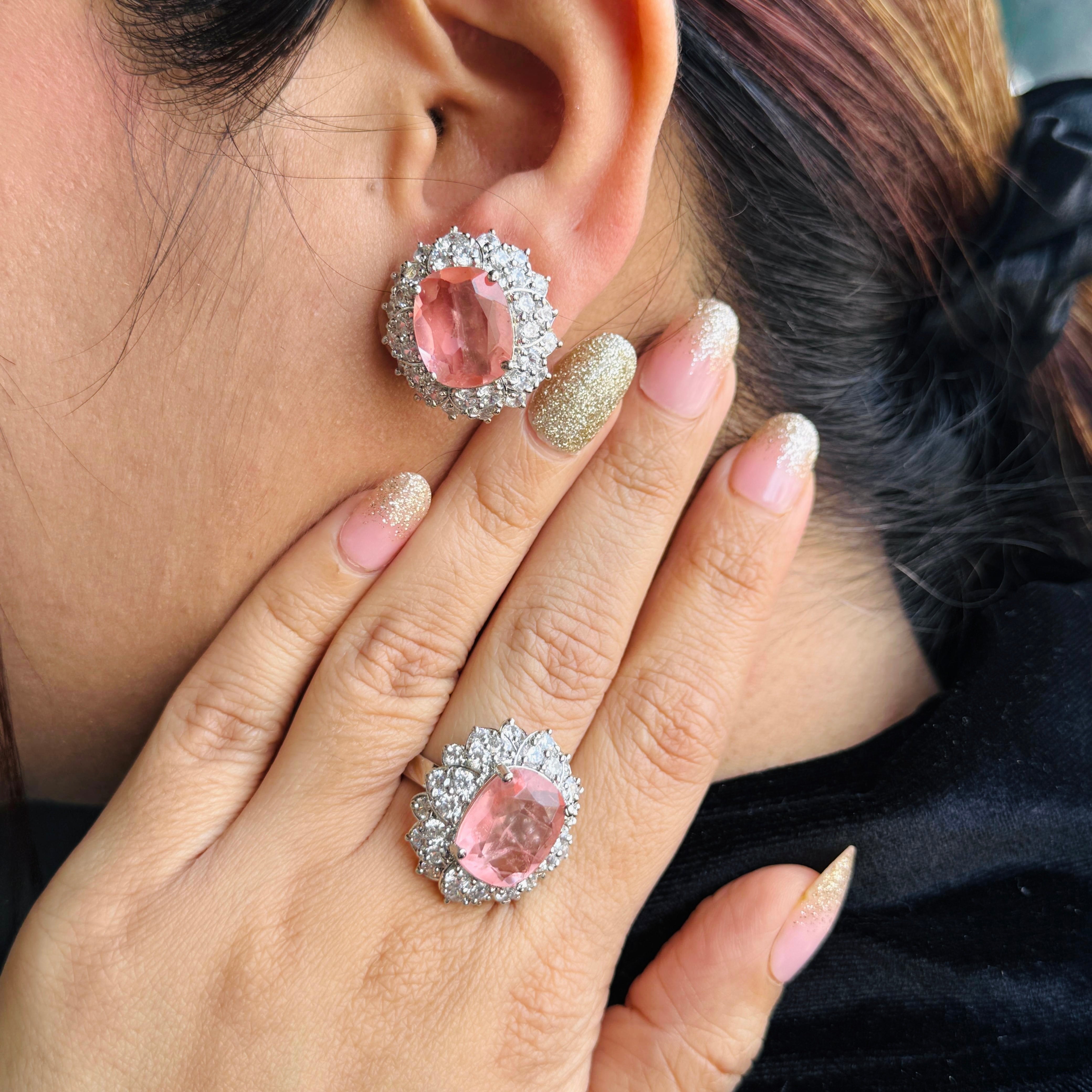 Ad Anvi studs with ring