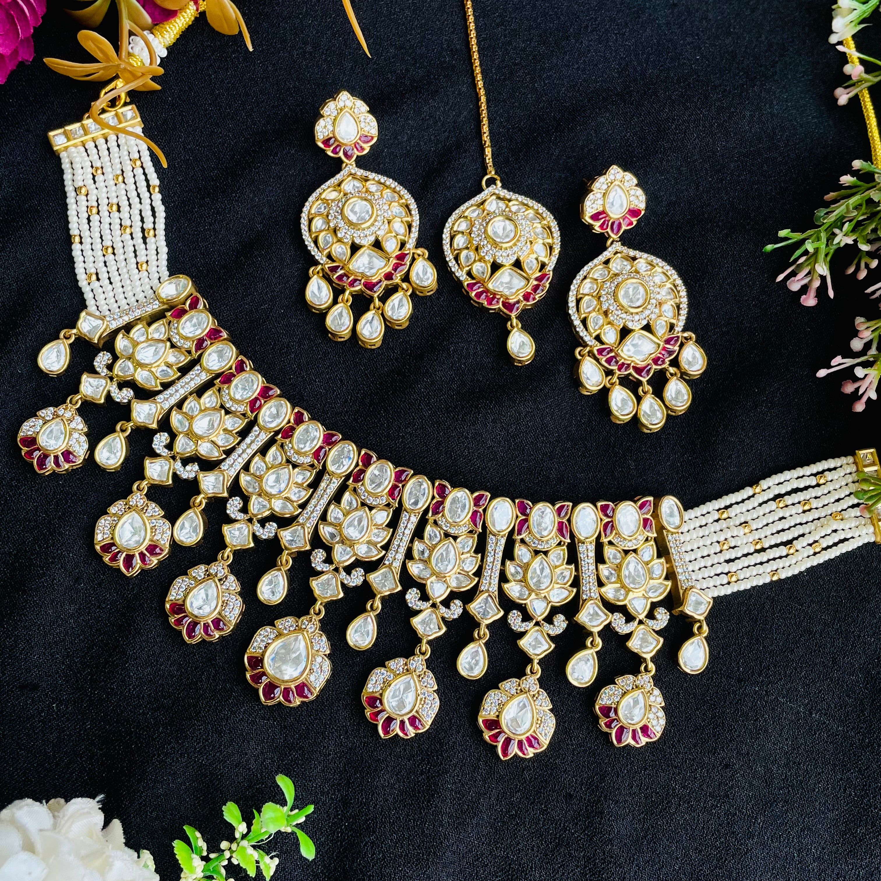 Nayaab kavika Neckpiece