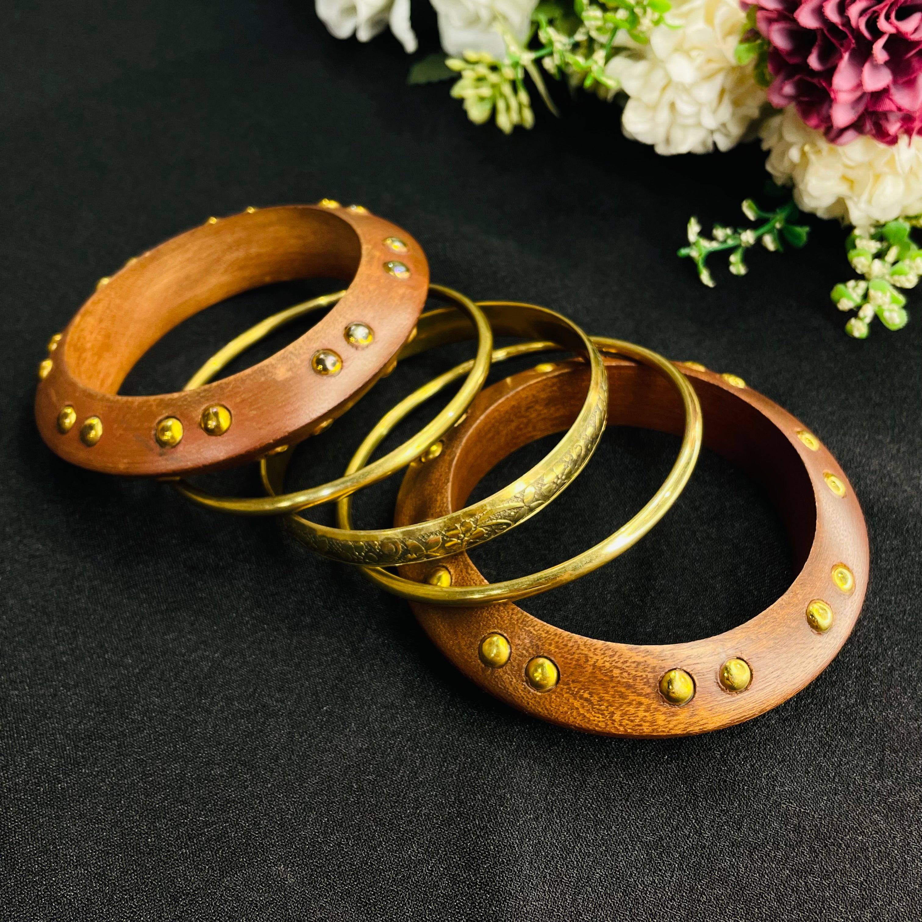 Layla Wooden Bangles 02