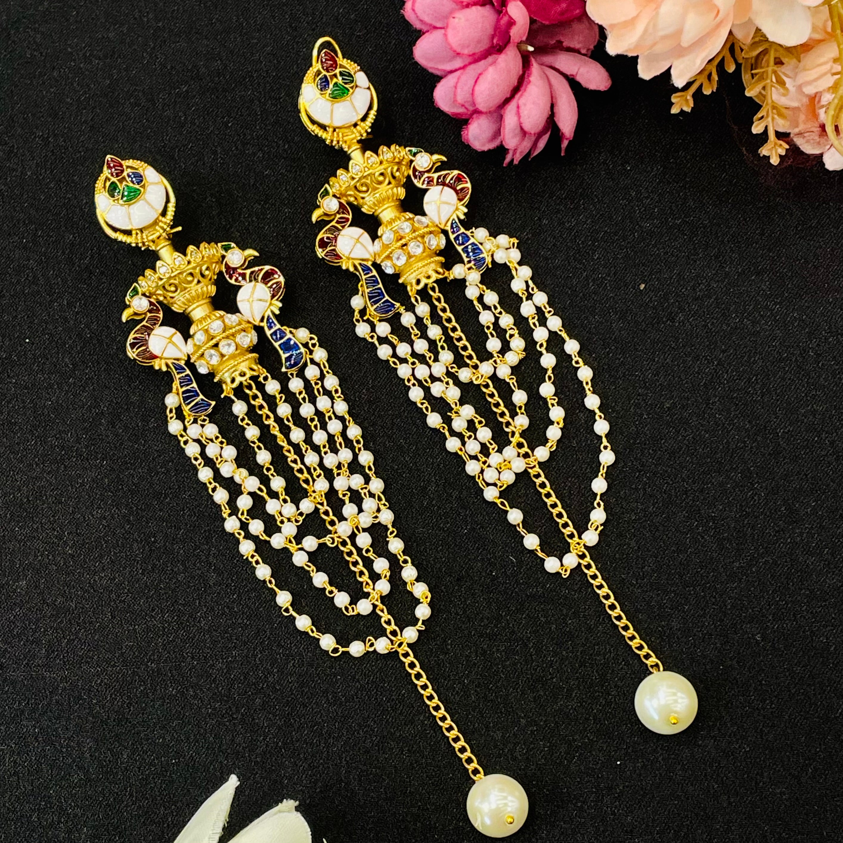 Nayaab saanvi earrings