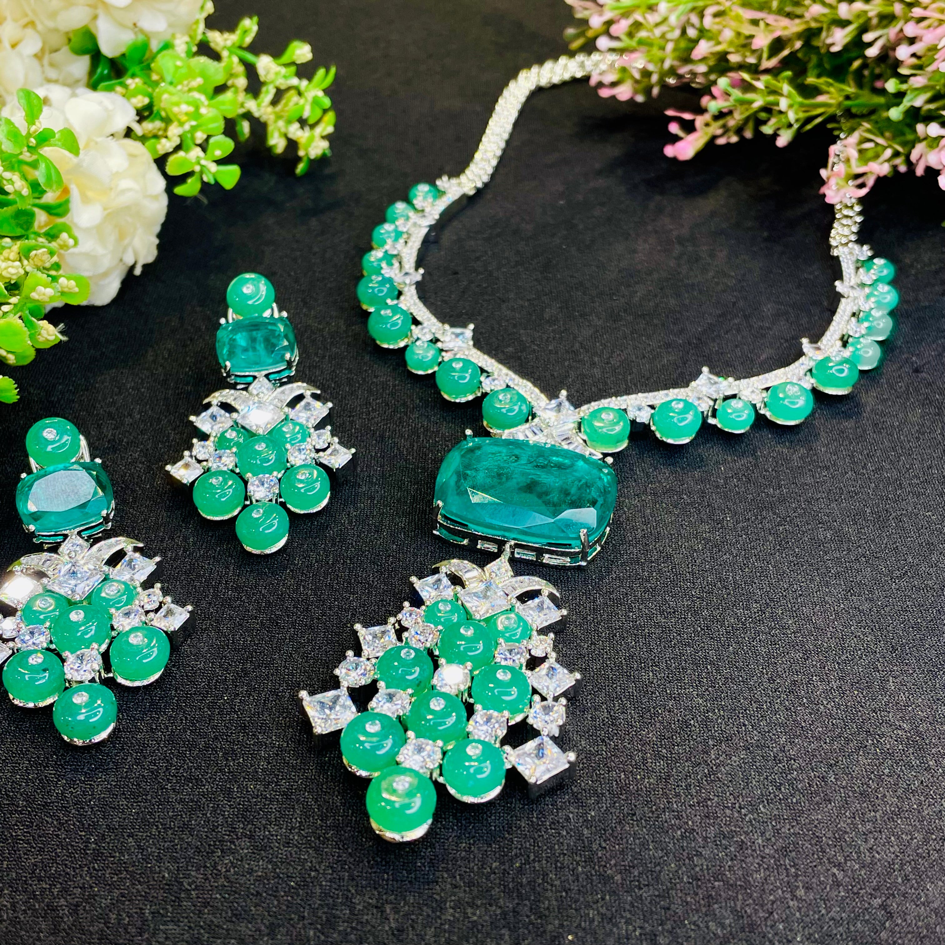 Ad Noor Neckpiece