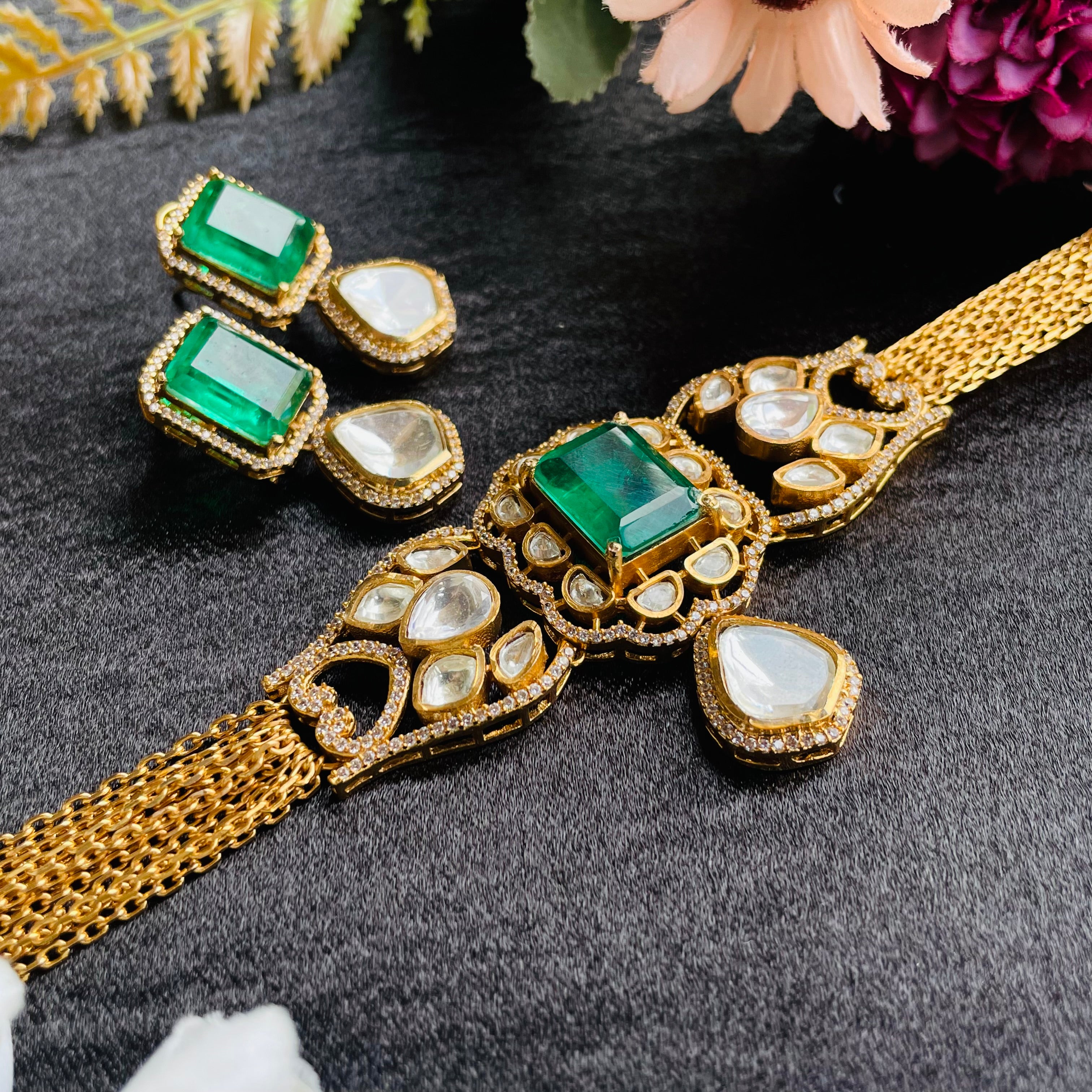 Nayaab Alka Polki Choker