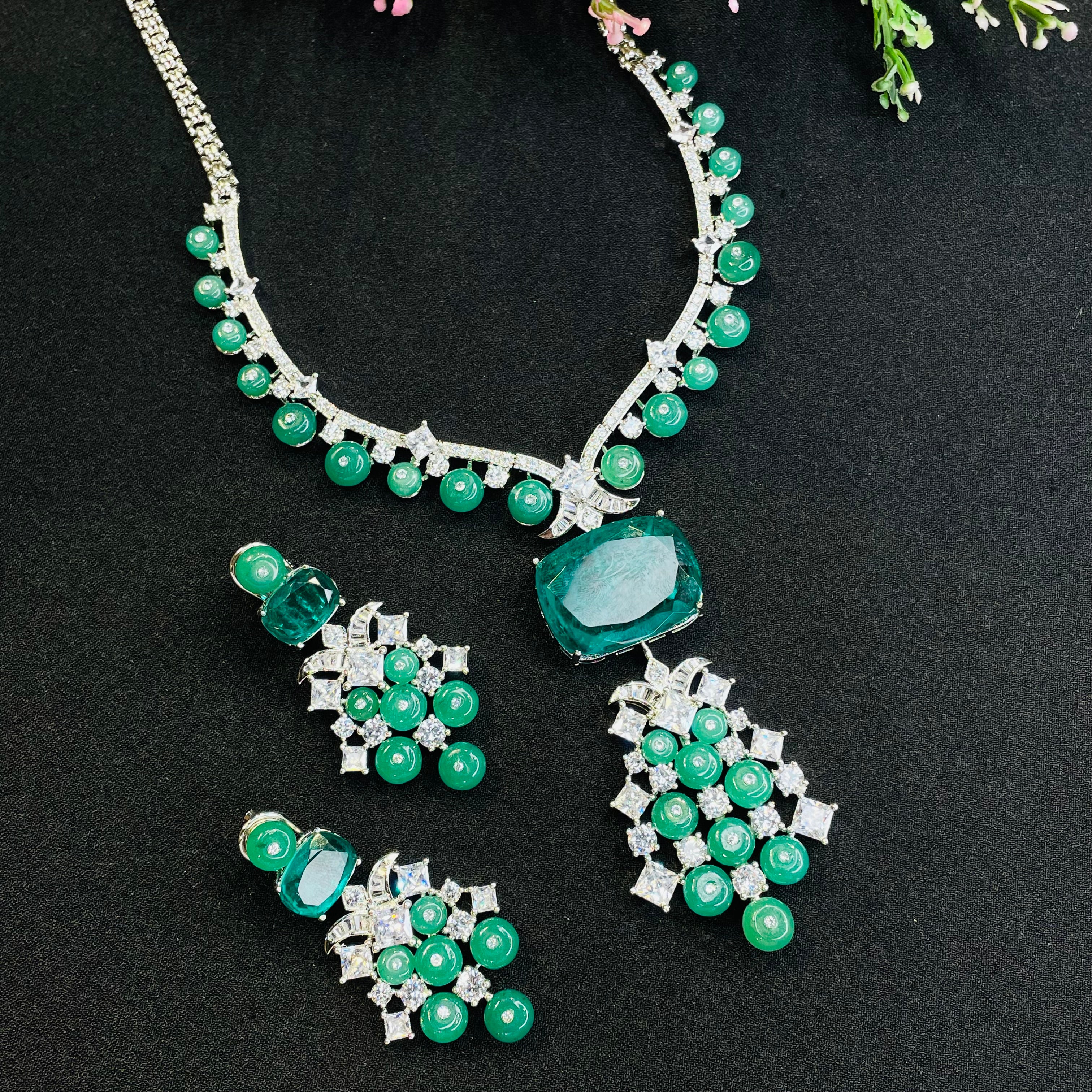 Ad Noor Neckpiece