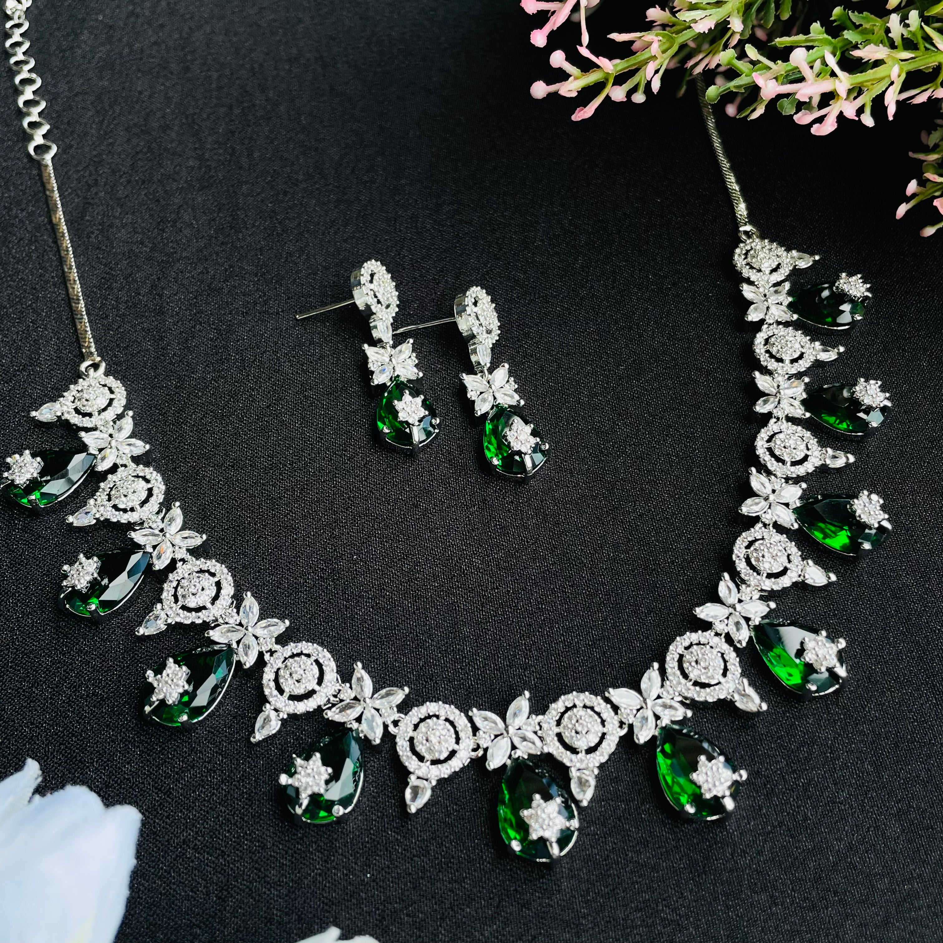 Ad Romi Neckpiece