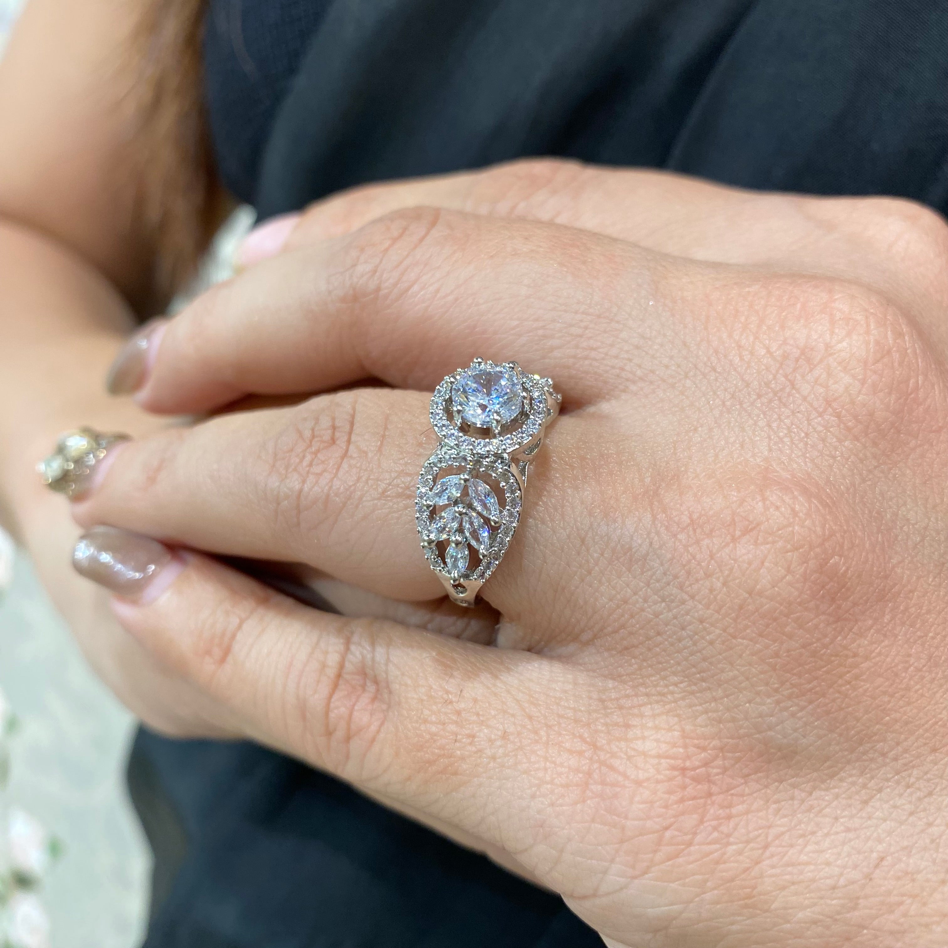 Ad Laci Ring adjustable