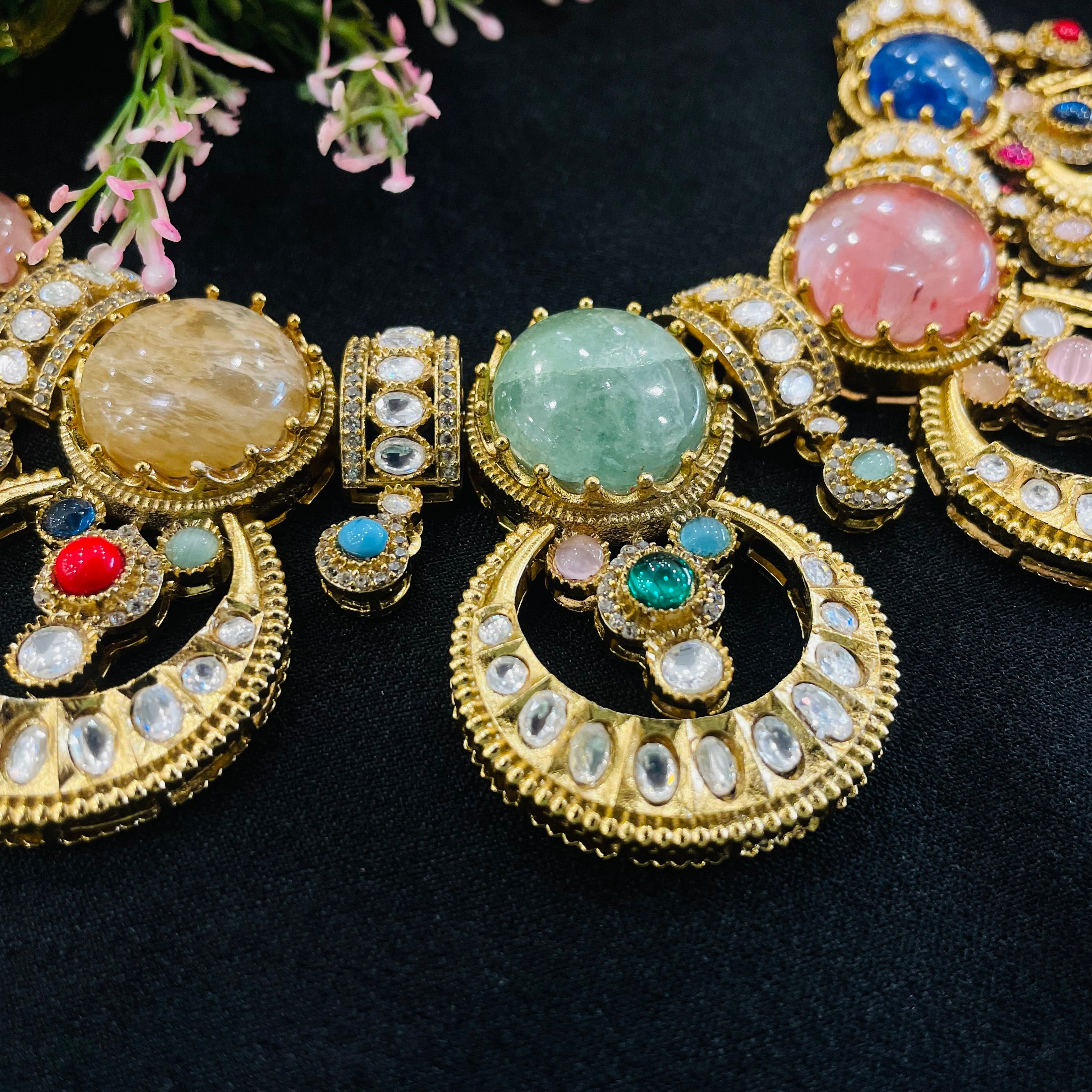 Nayaab Anushka neckpiece