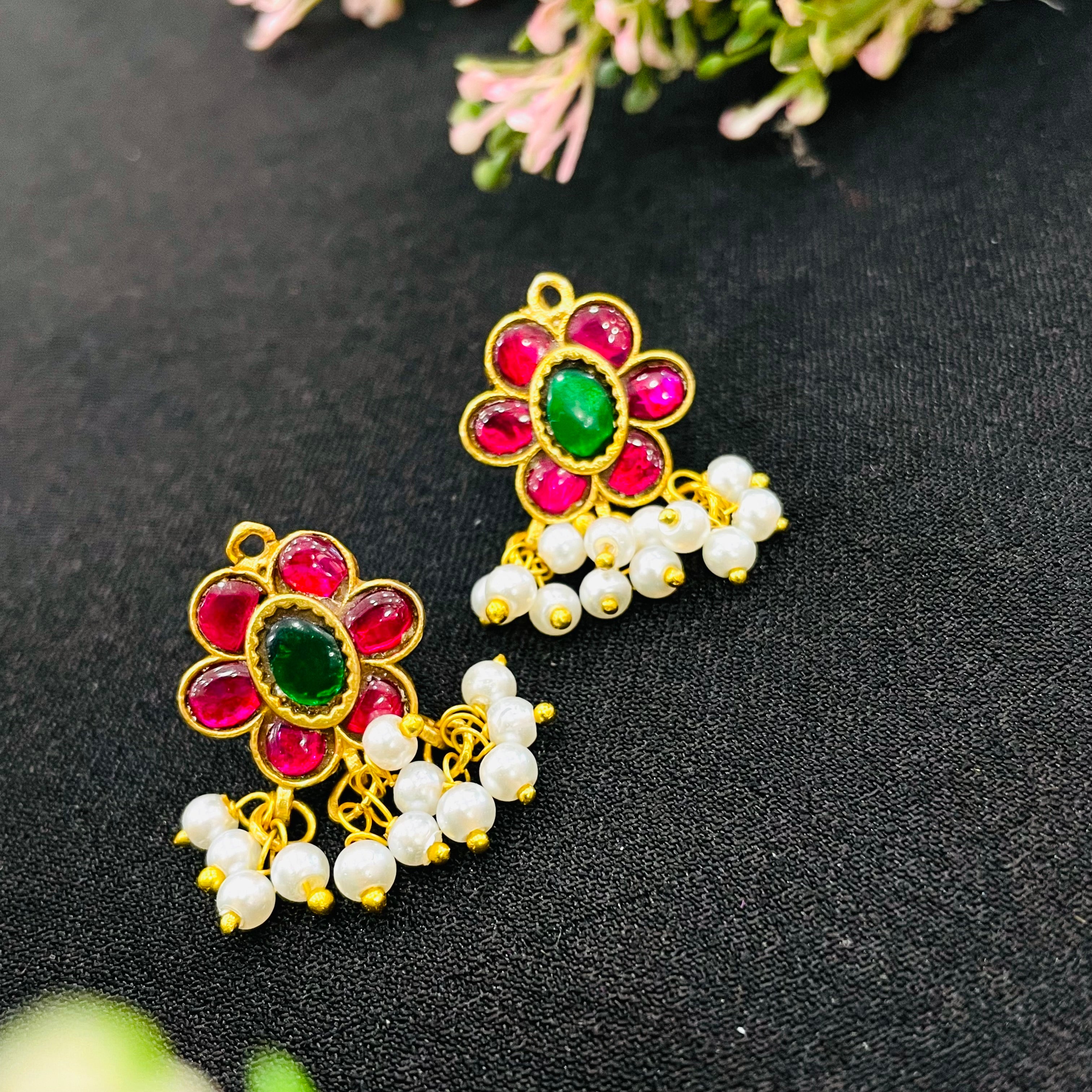 Nayaab premna Earcuff
