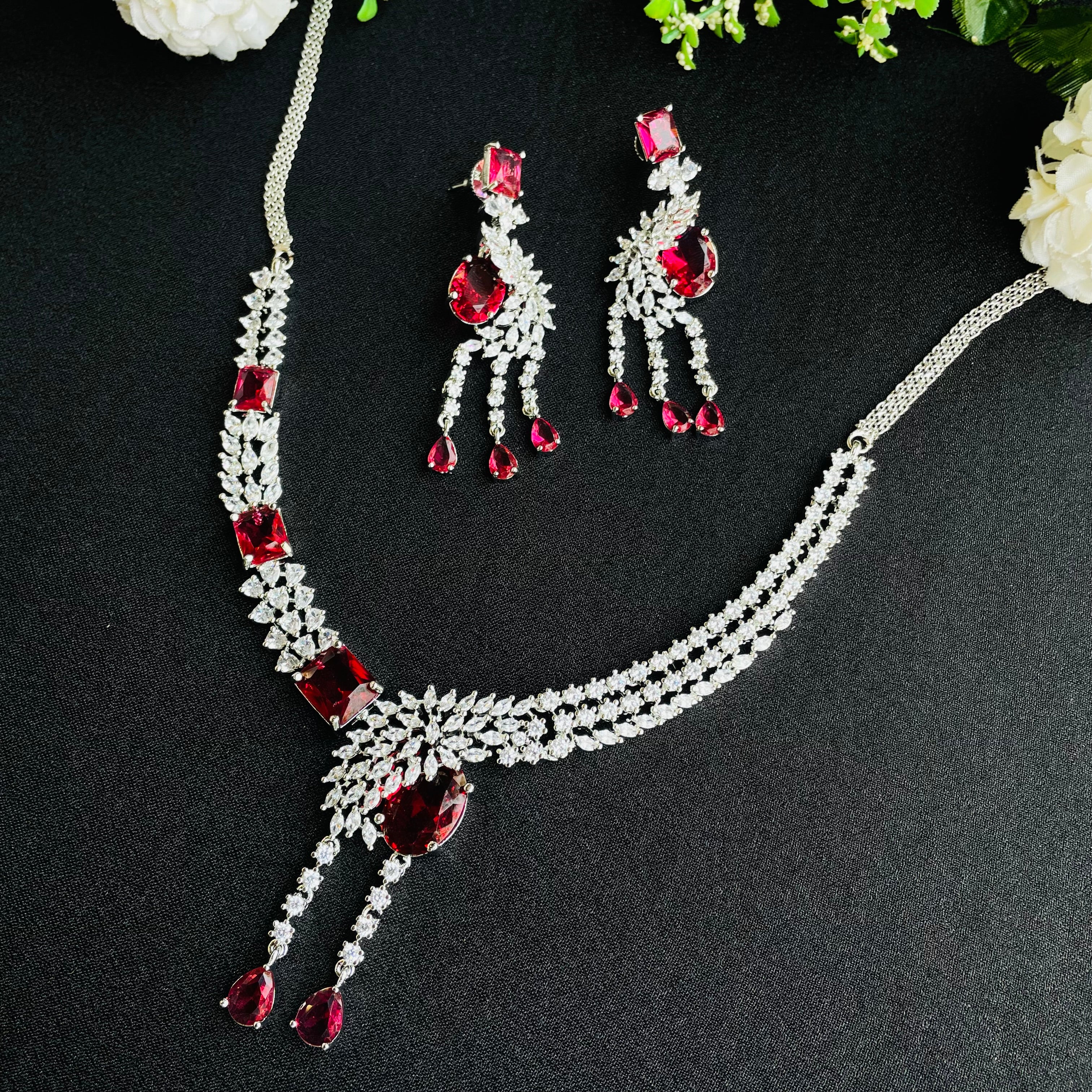 Ad Zarin Neckpiece
