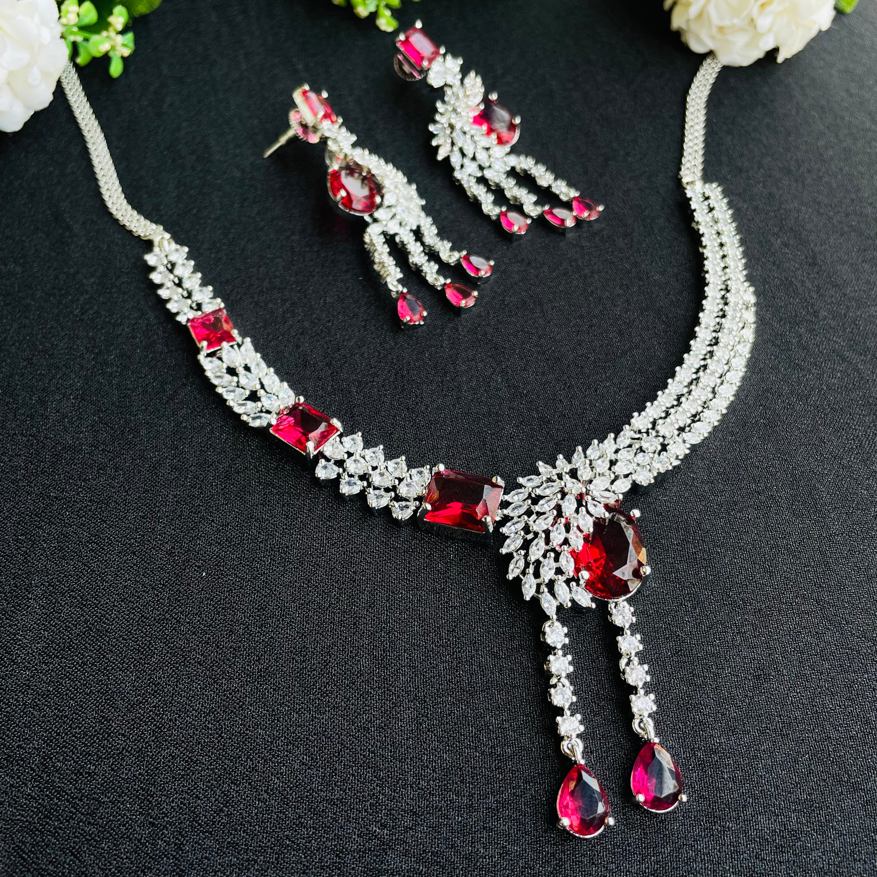 Ad Zarin Neckpiece