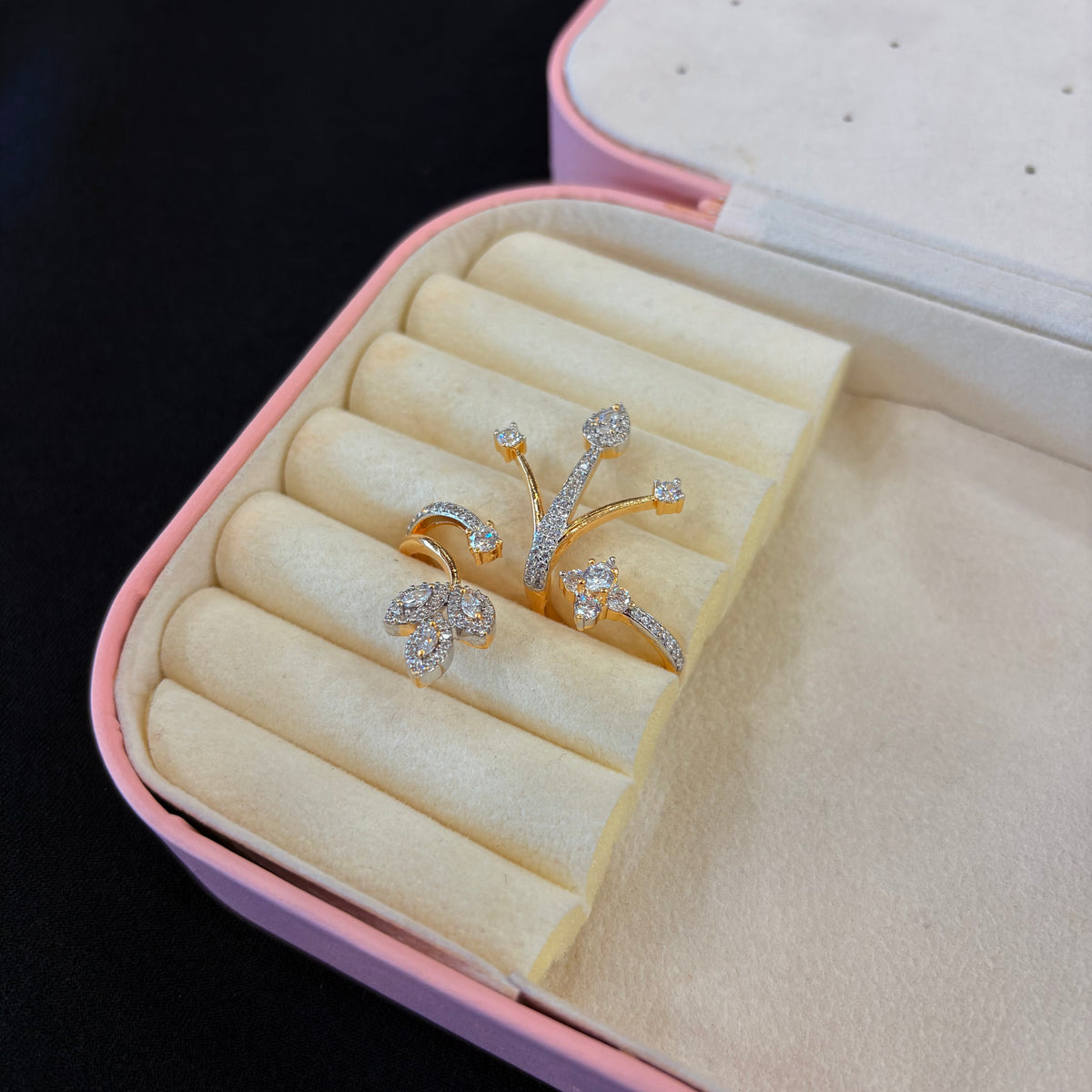 Vyanika Ring