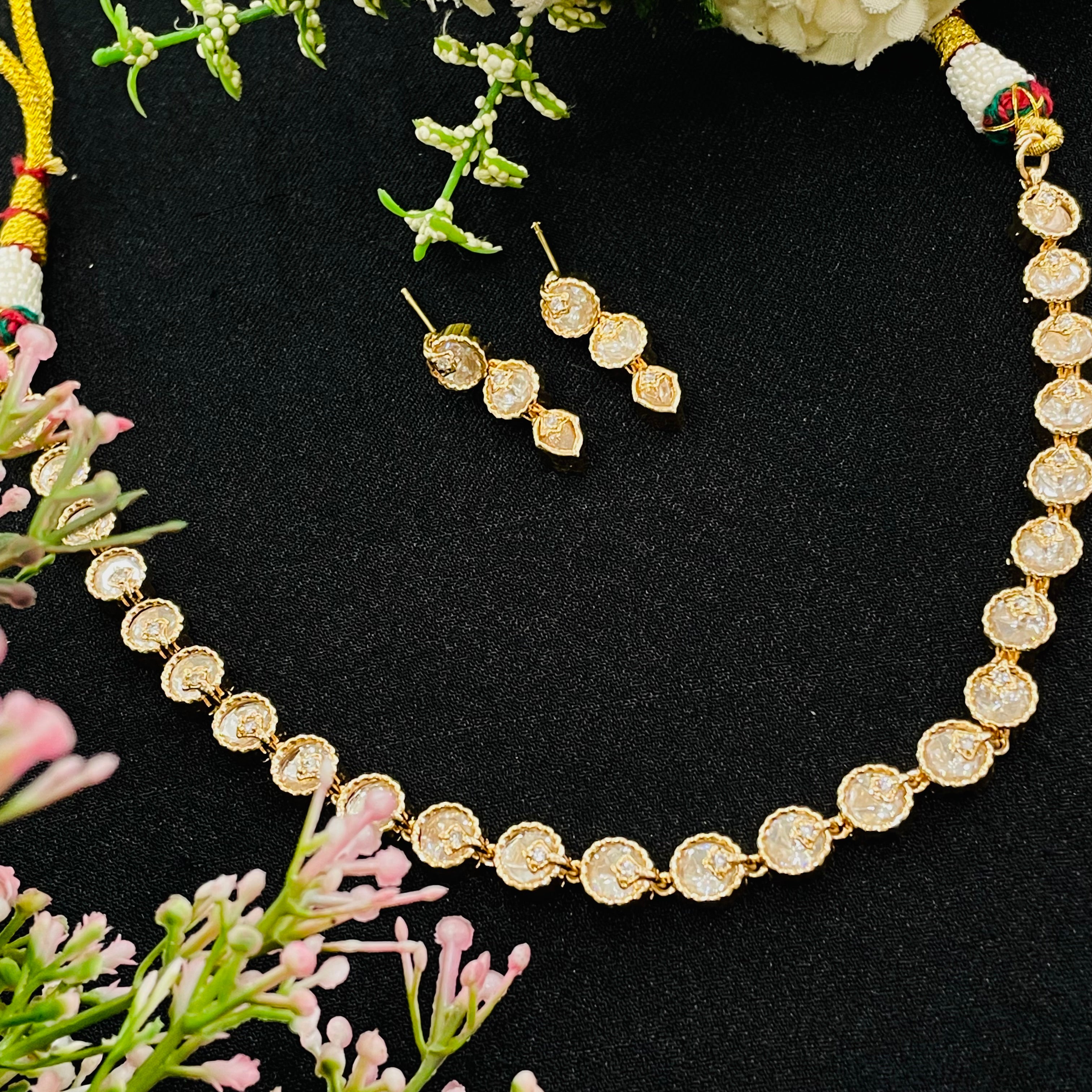 Nayaab Anshi Neckpiece