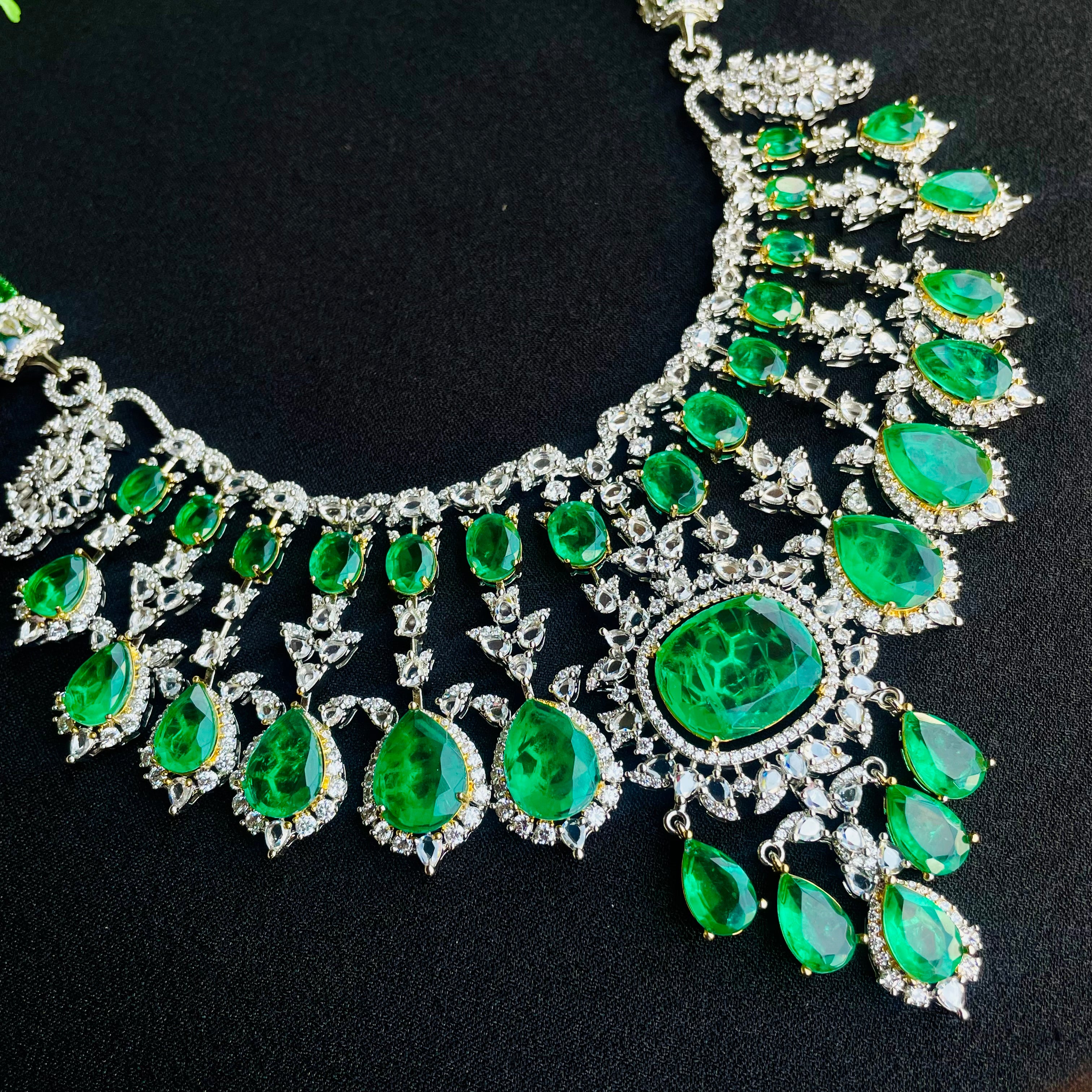 Ad Jesica Neckpiece
