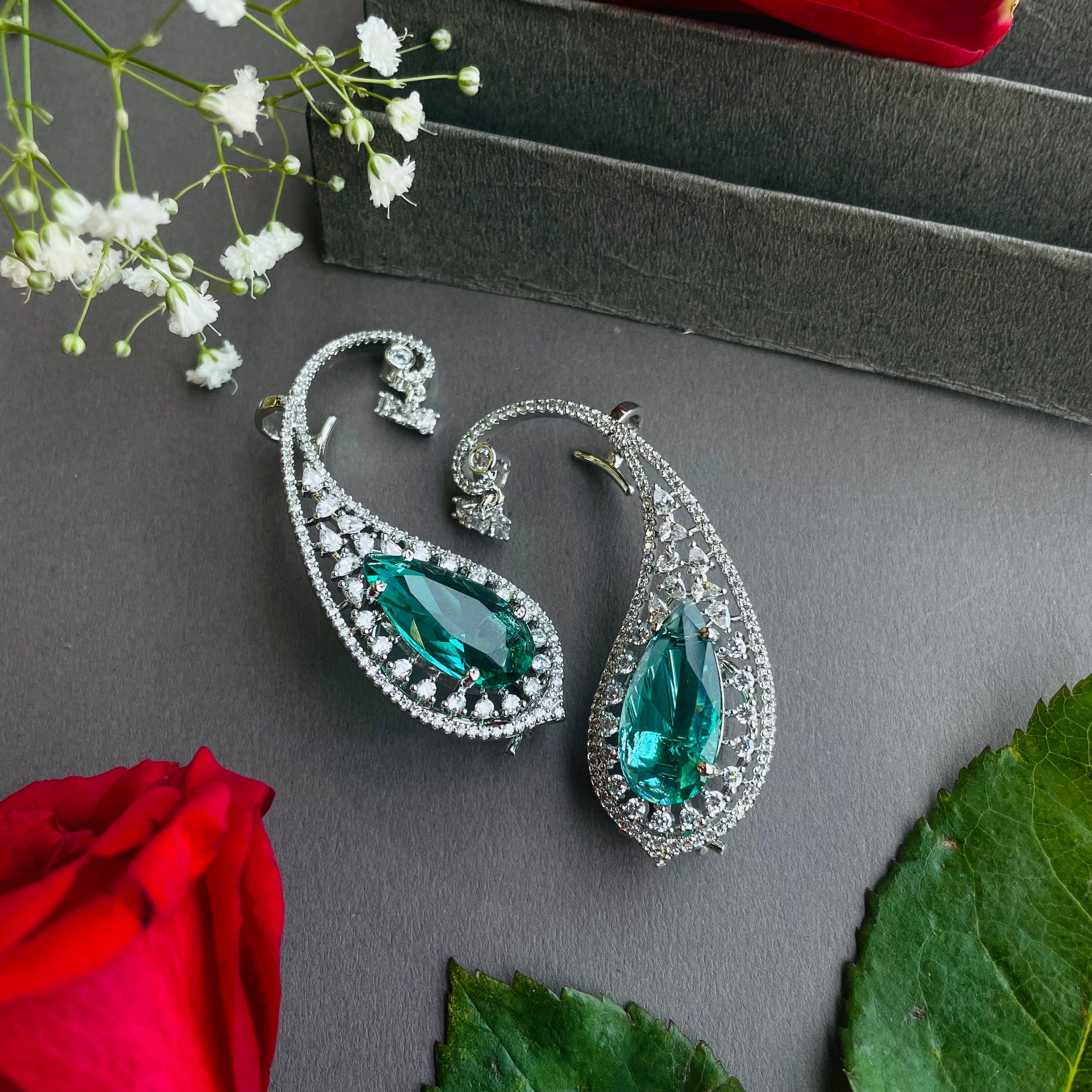 Ad Lillian earcuff