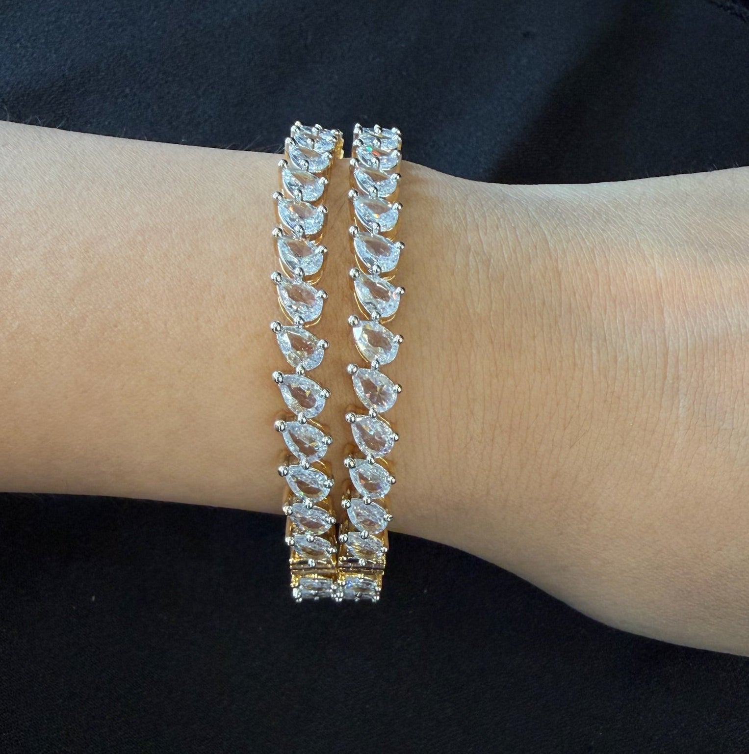 Ad lily bangles