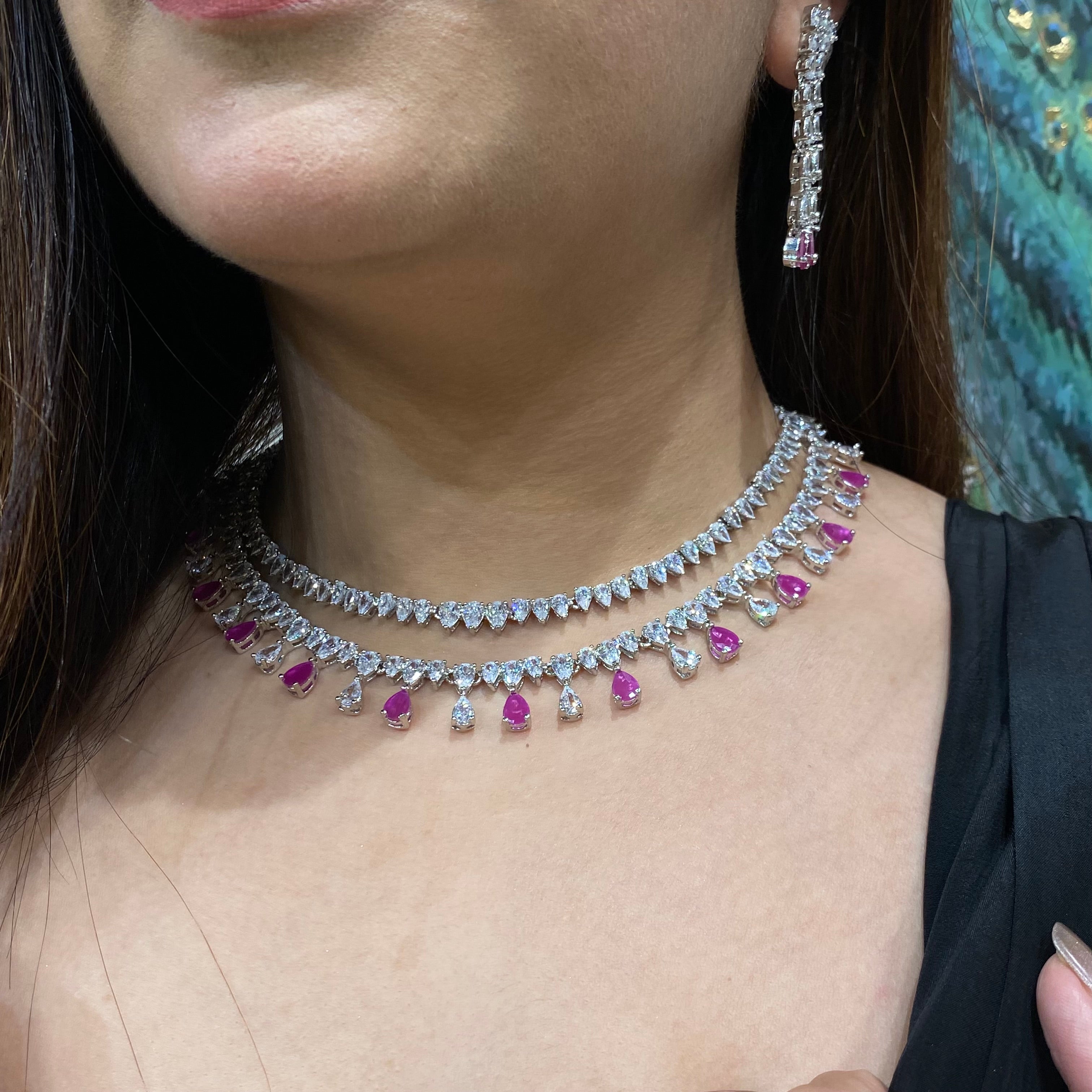 Ad jivika neckpiece