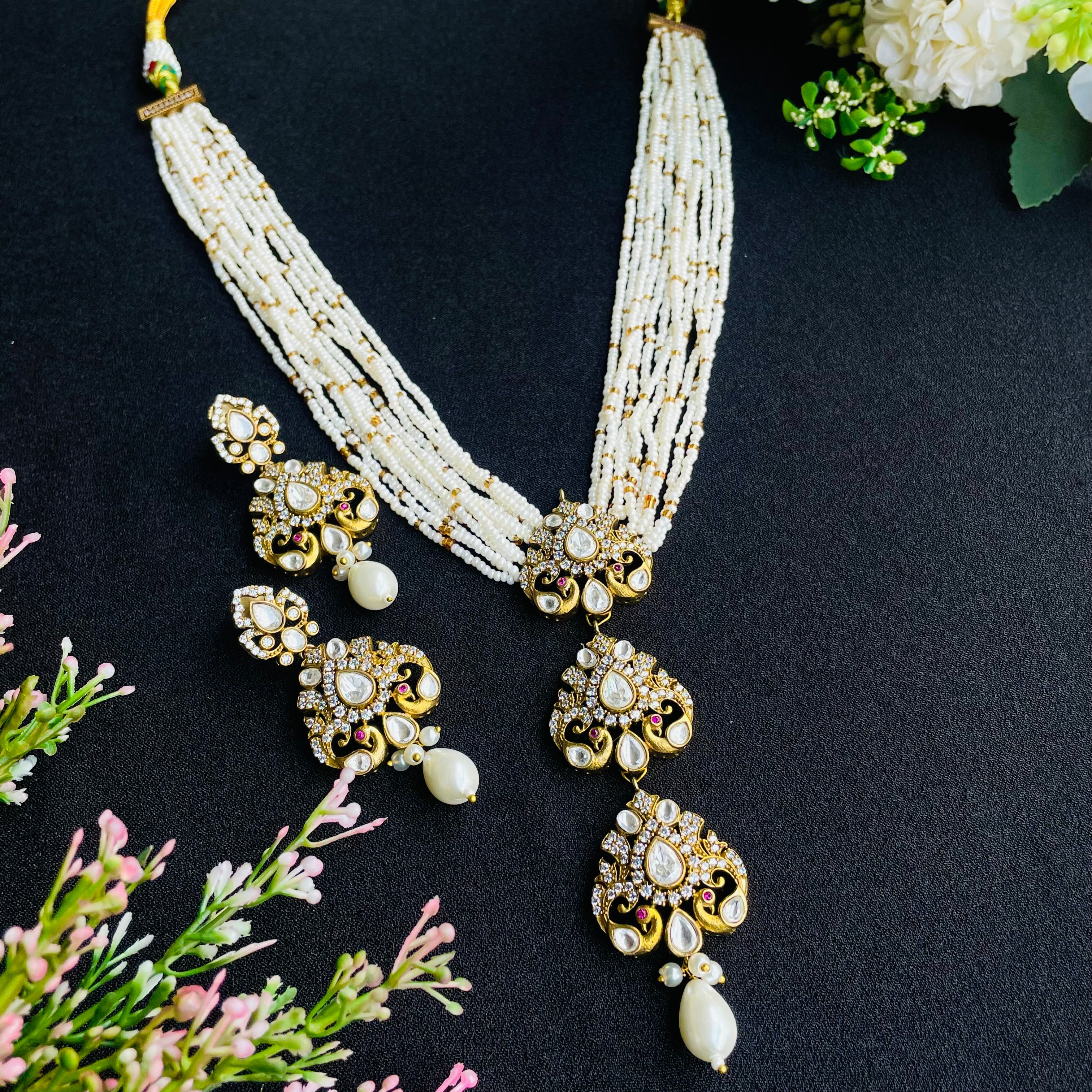 Nayaab Ruhani Long Neckpiece