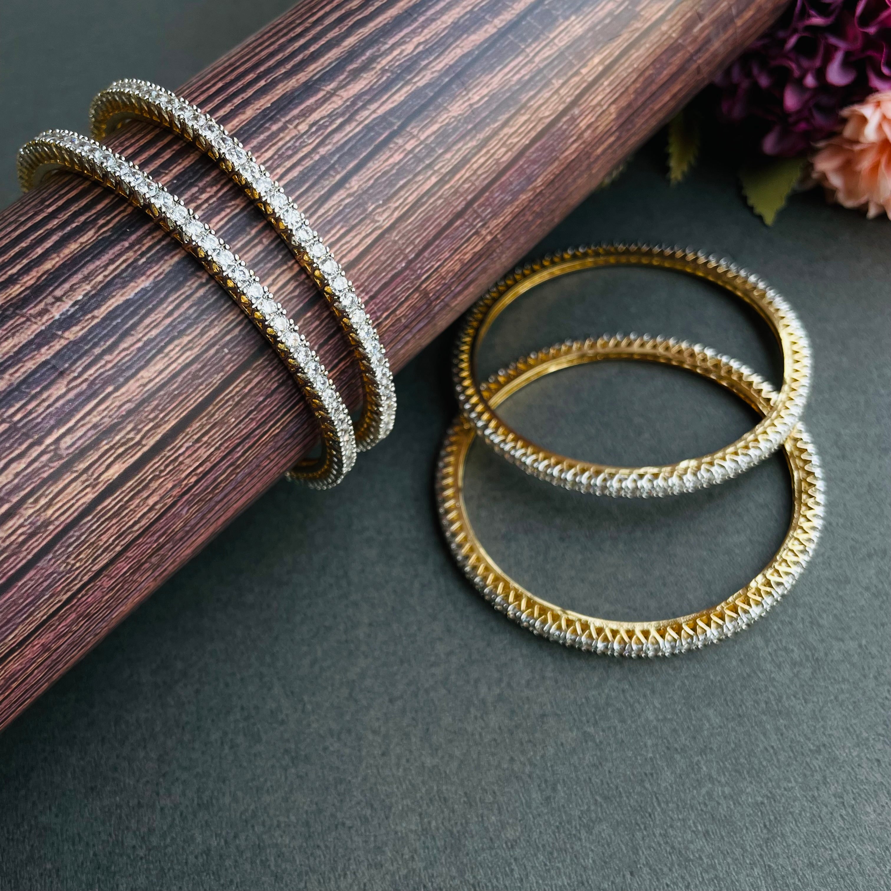 Elena ad bangles set 01