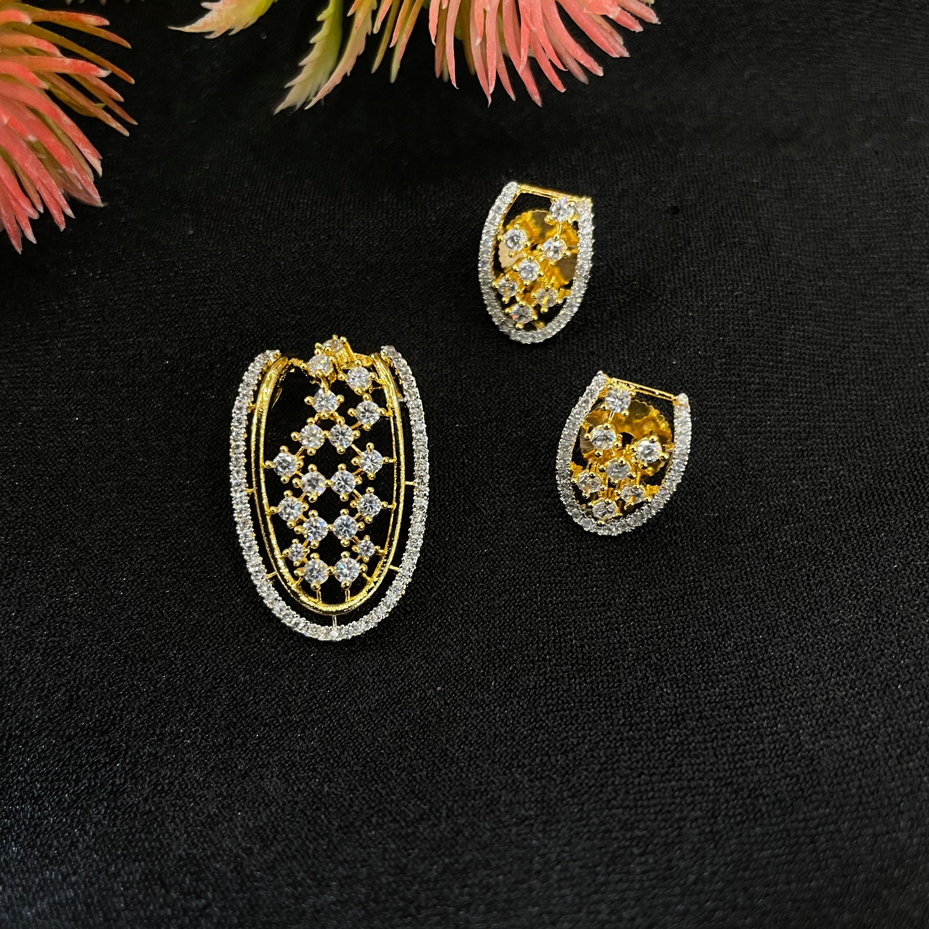 AD Ziana Pendant Set