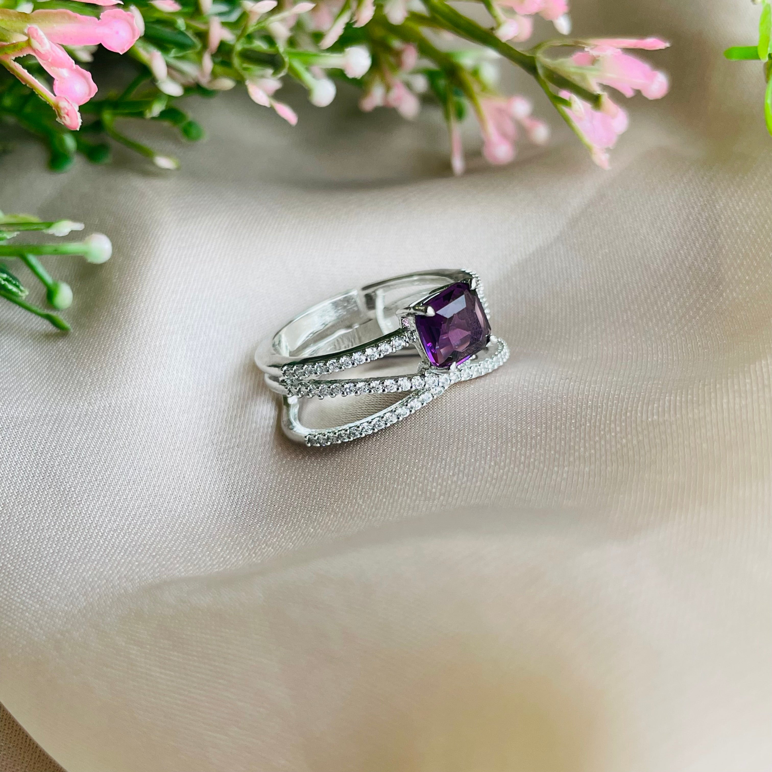 Ad Emmy ring adjustable