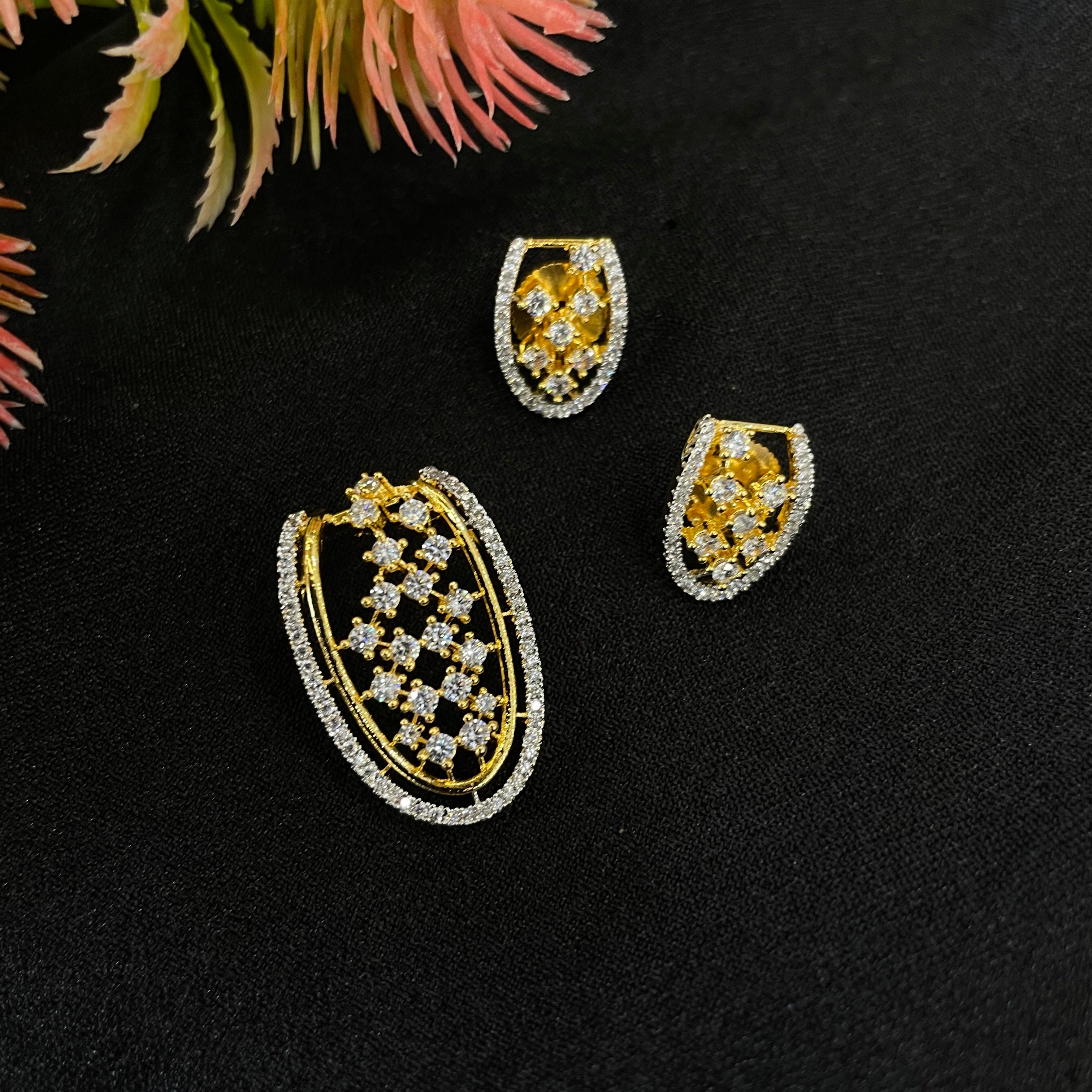 AD Ziana Pendant Set