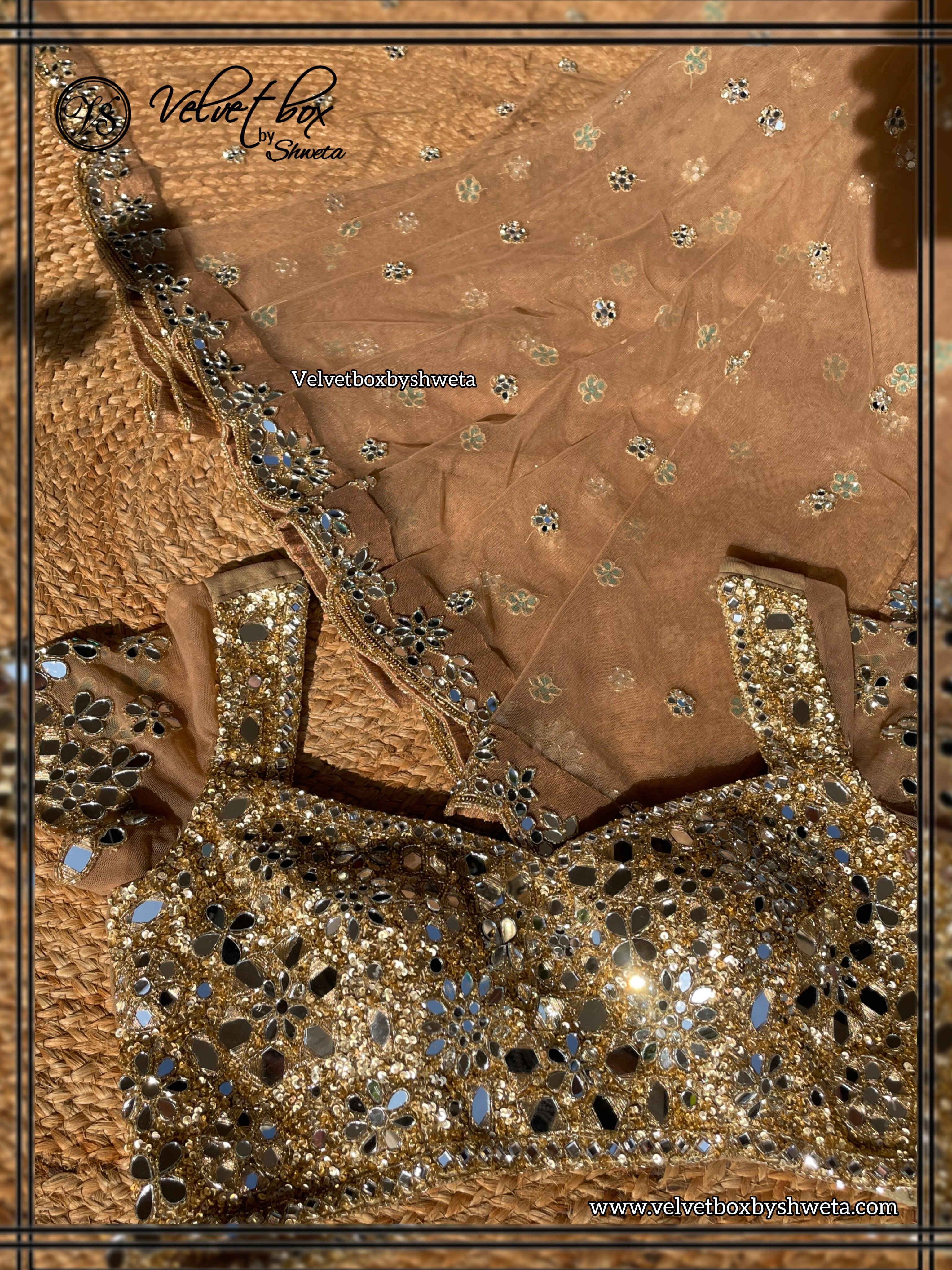 Ruhi mirror saree