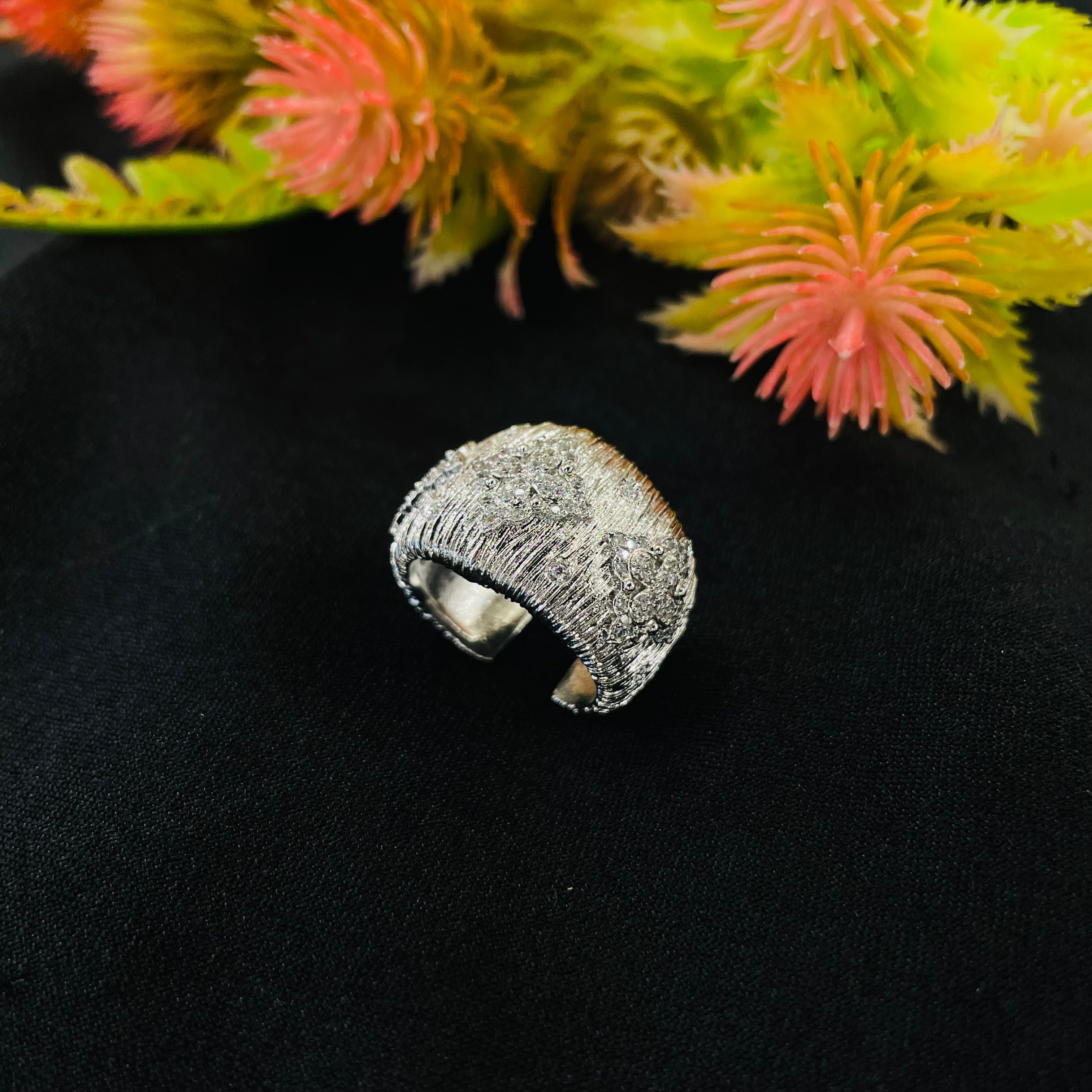 Ad Elaris Ring