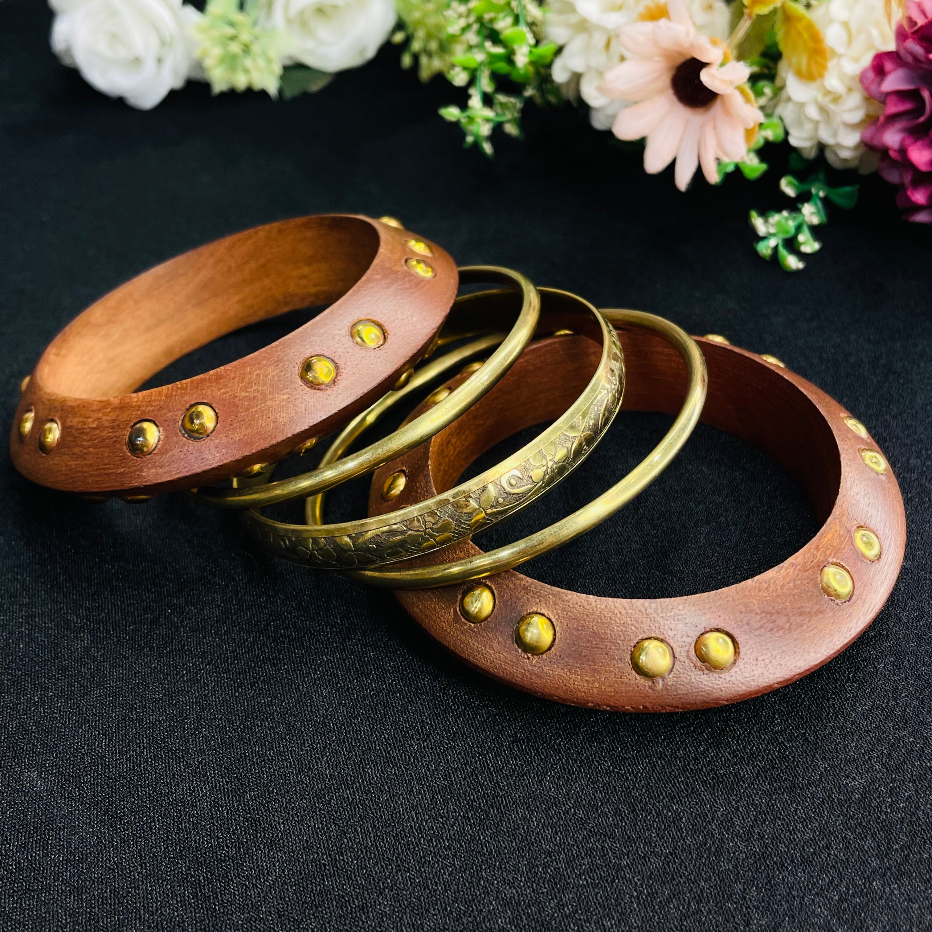 Layla Wooden Bangles 02