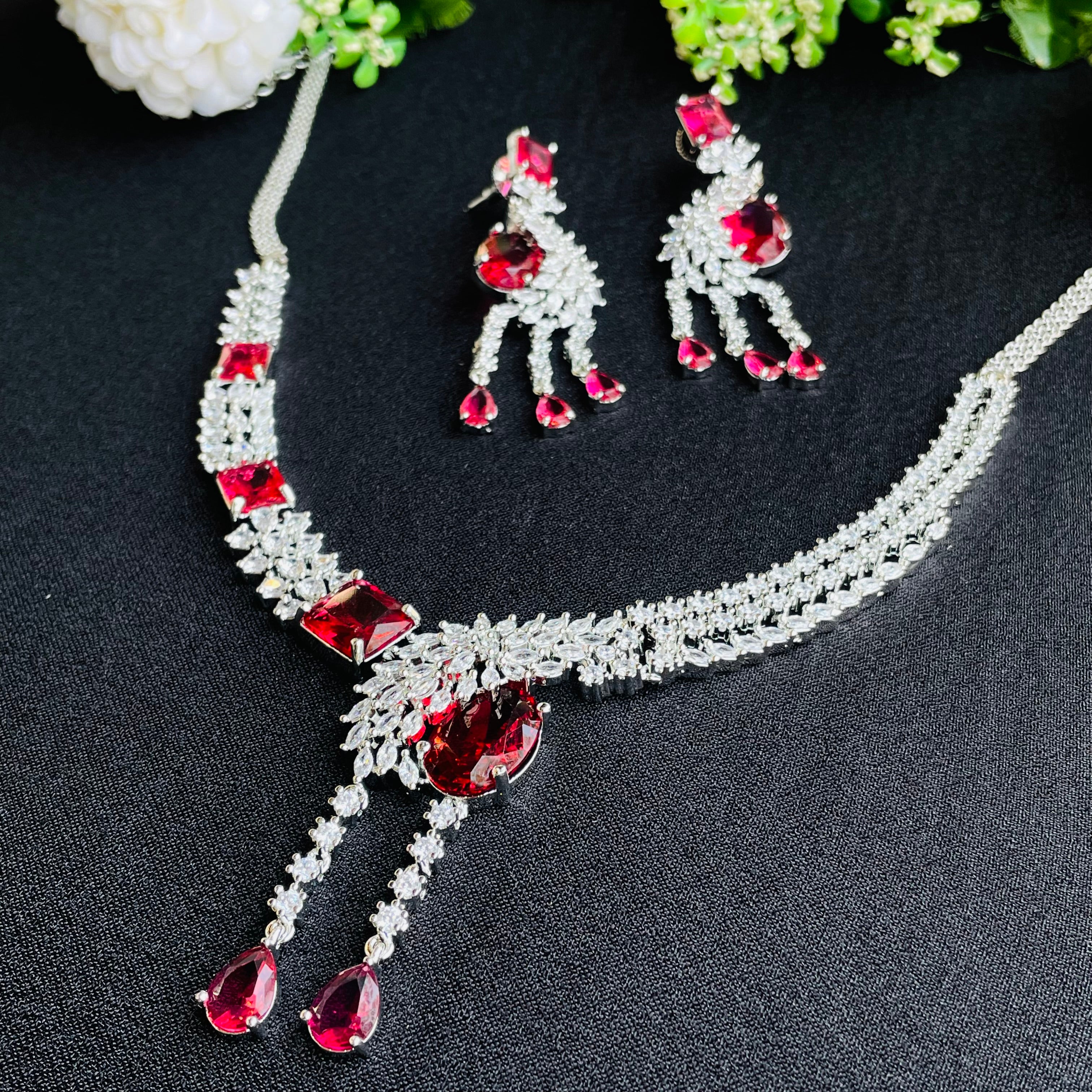 Ad Zarin Neckpiece