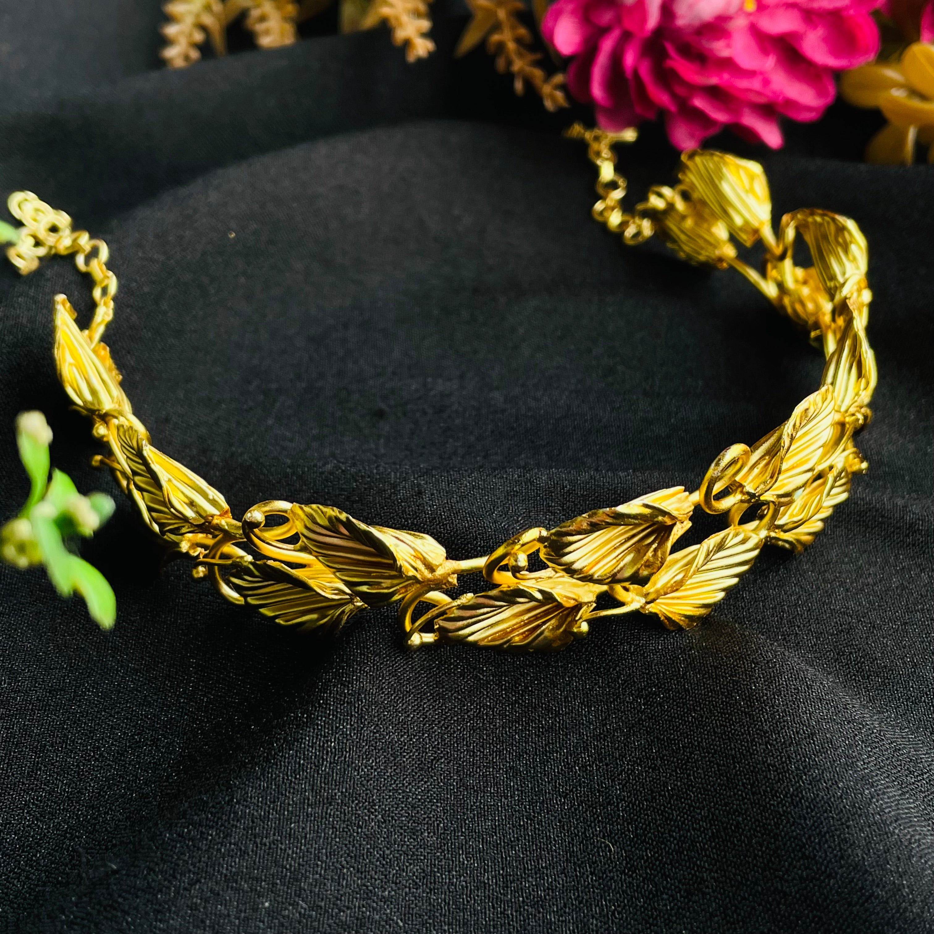 Layla Abigail Choker