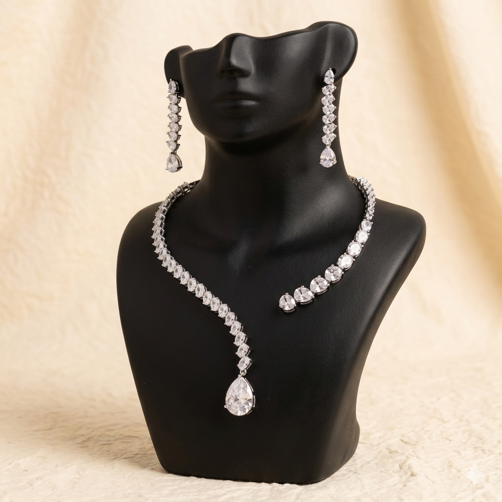 Ad Zoya Hasli neckpiece