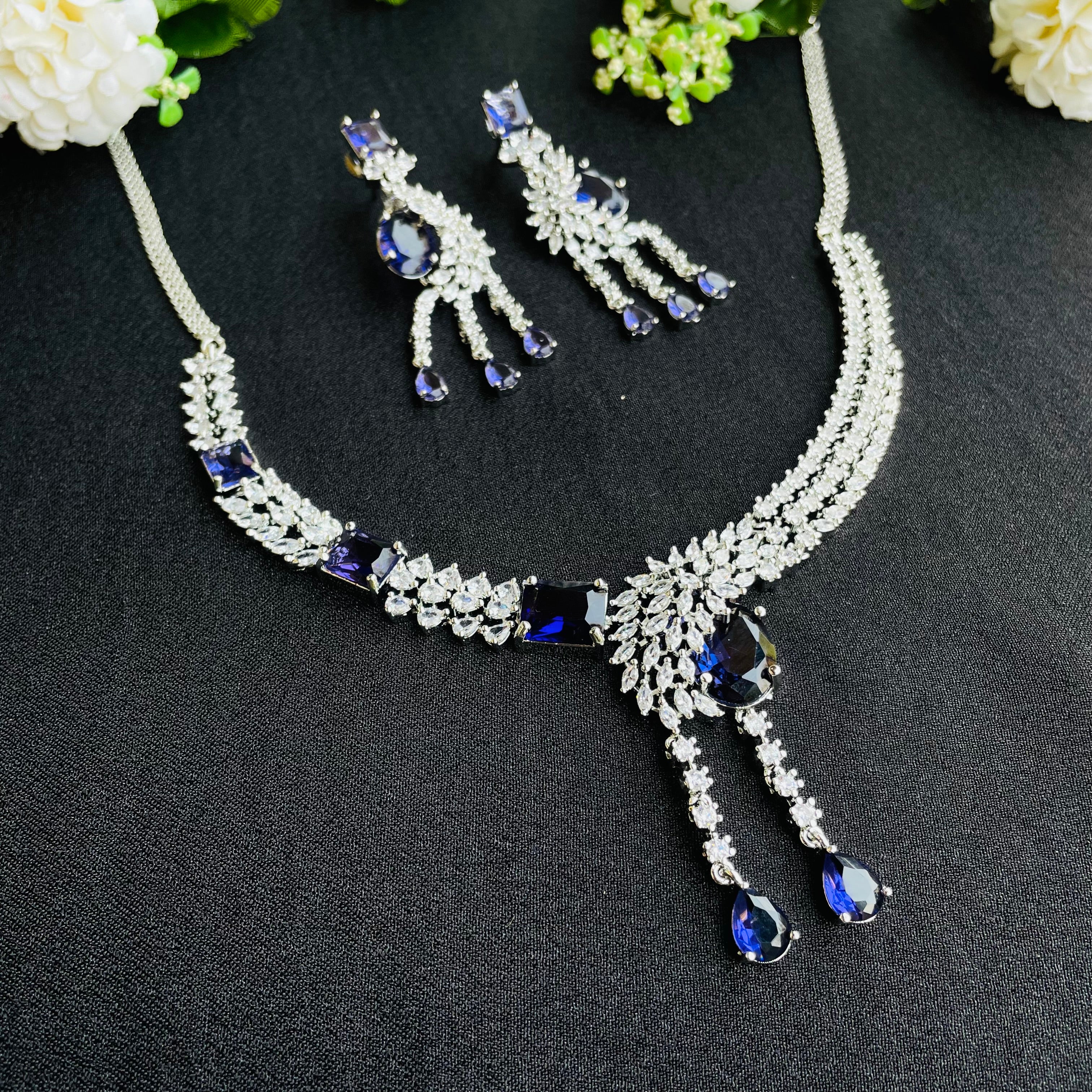 Ad Zarin Neckpiece