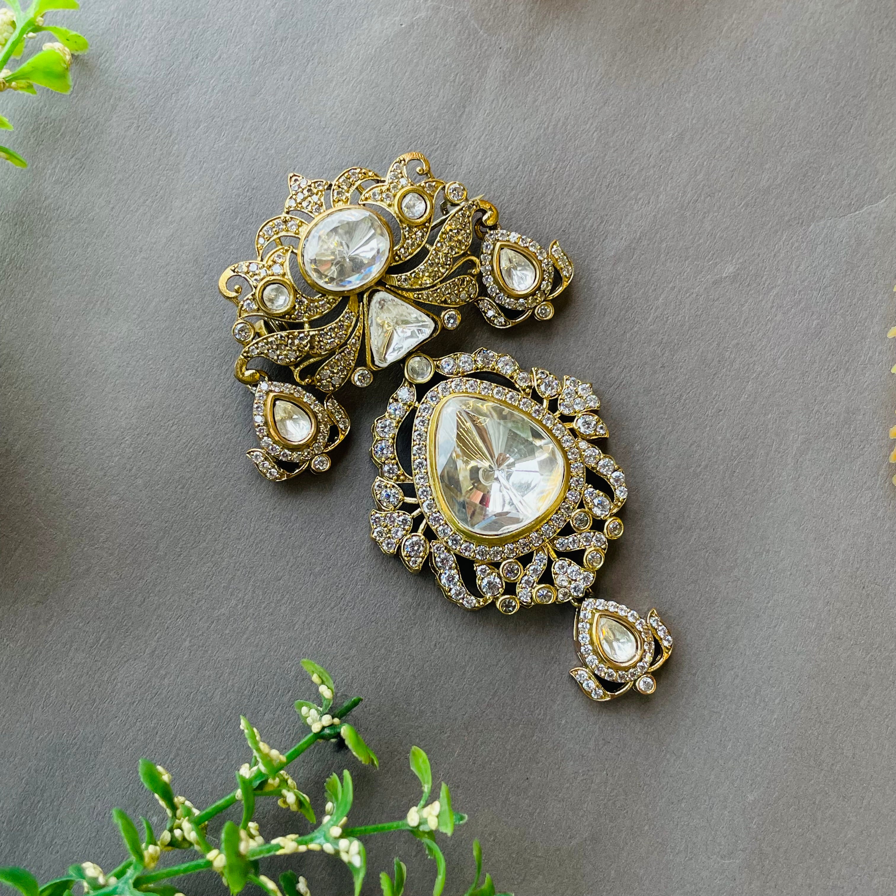 Nayaab kamya brooch