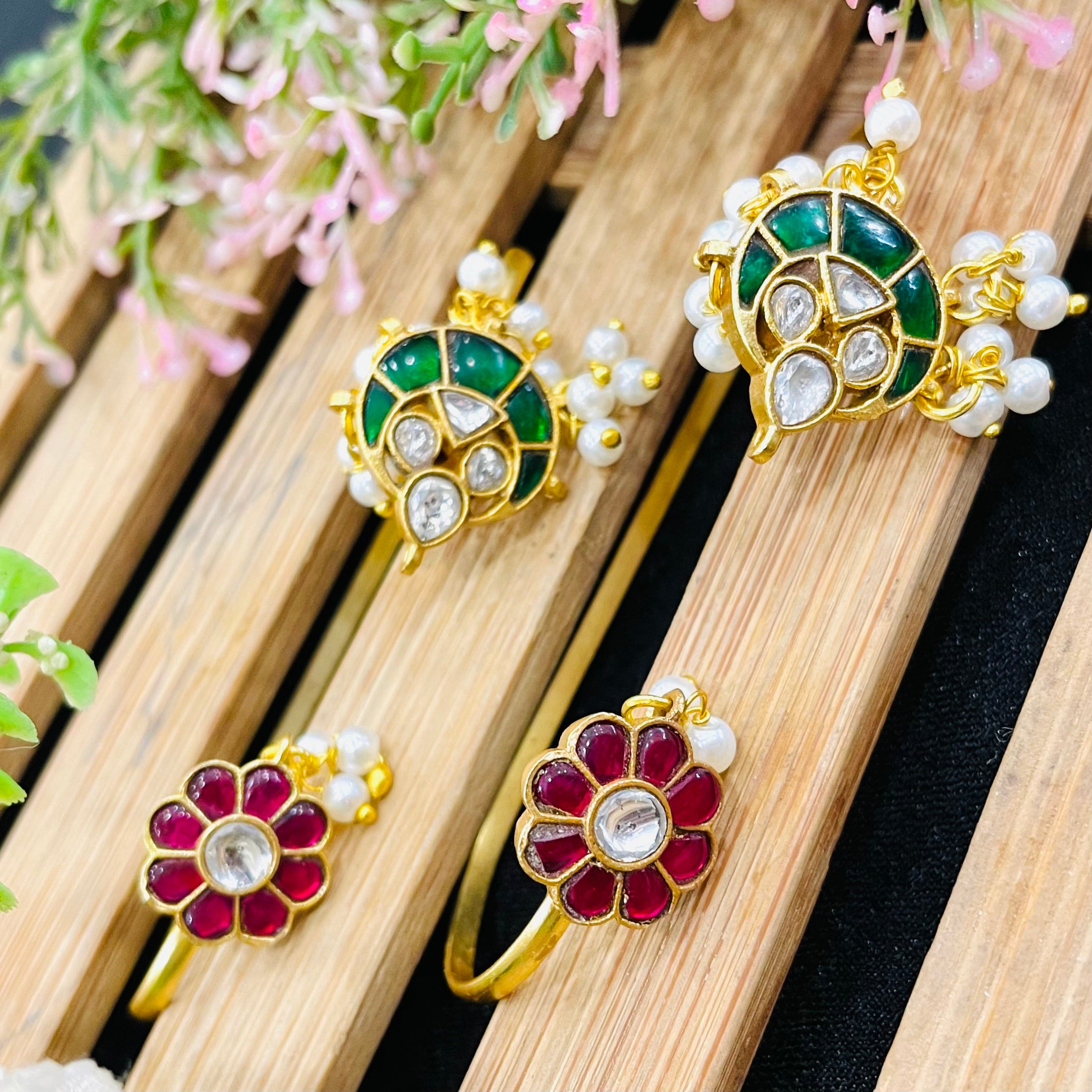 Nayaab Chavi Earcuff