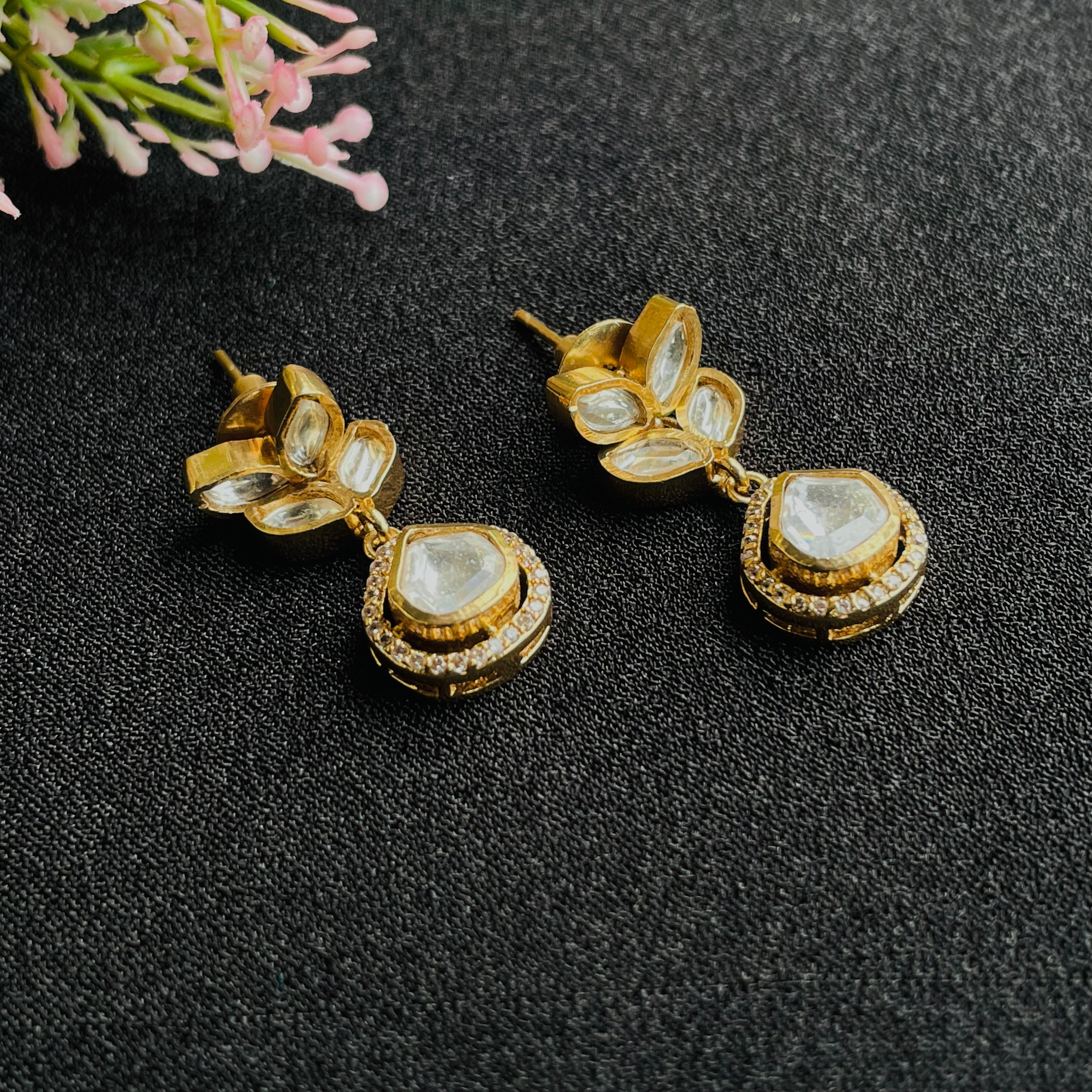 Nayaab Zoya Choker