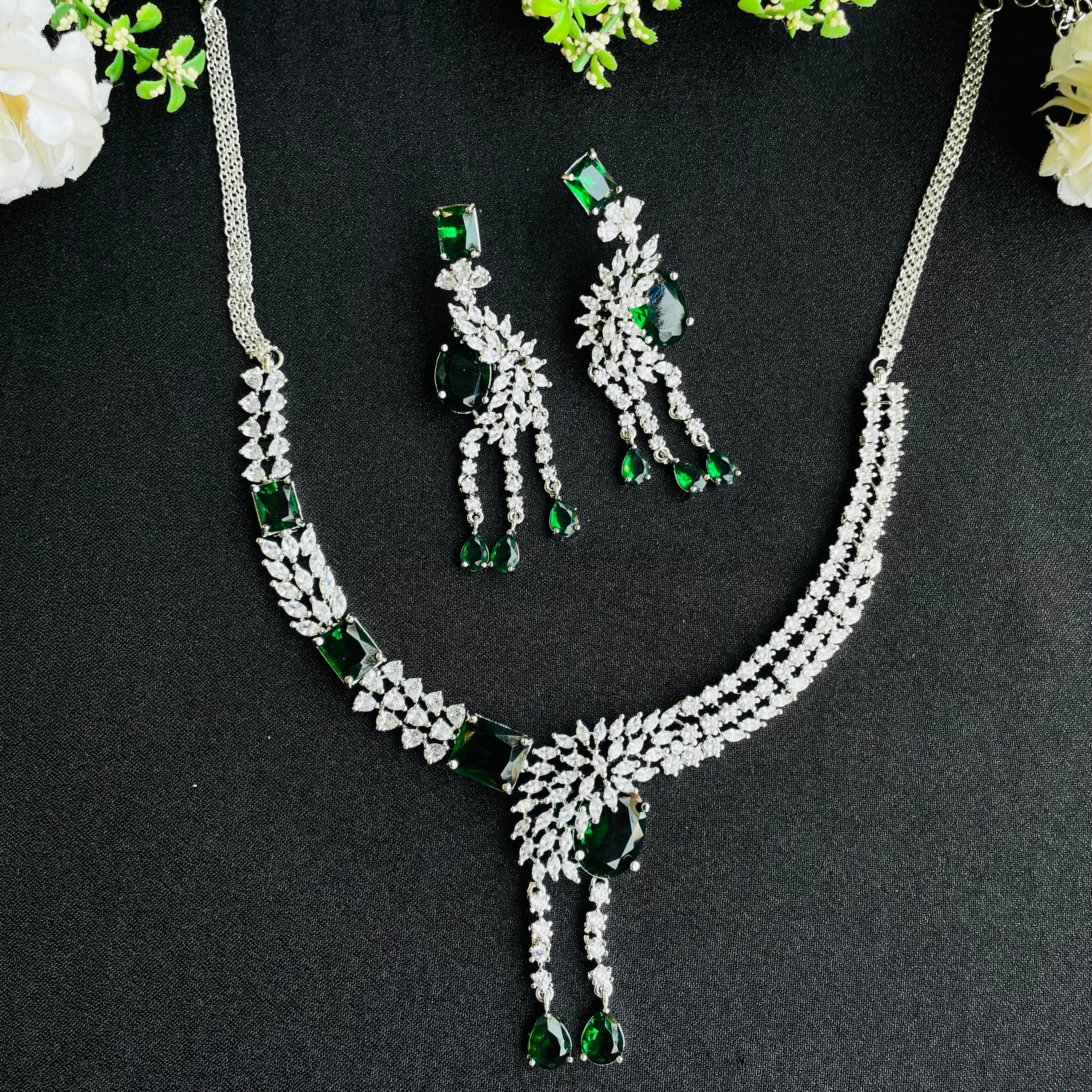Ad Zarin Neckpiece