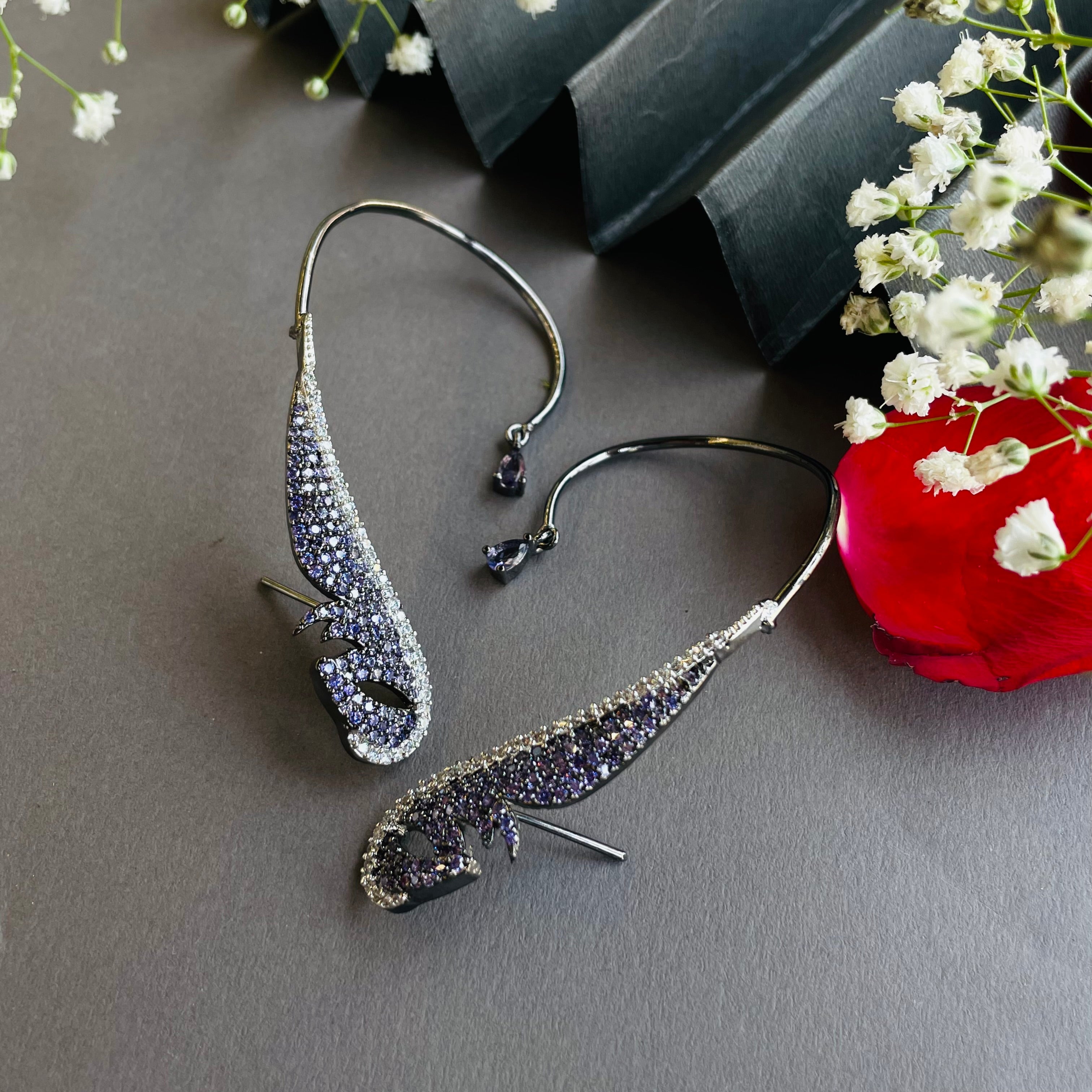 Ad Kritika earcuff