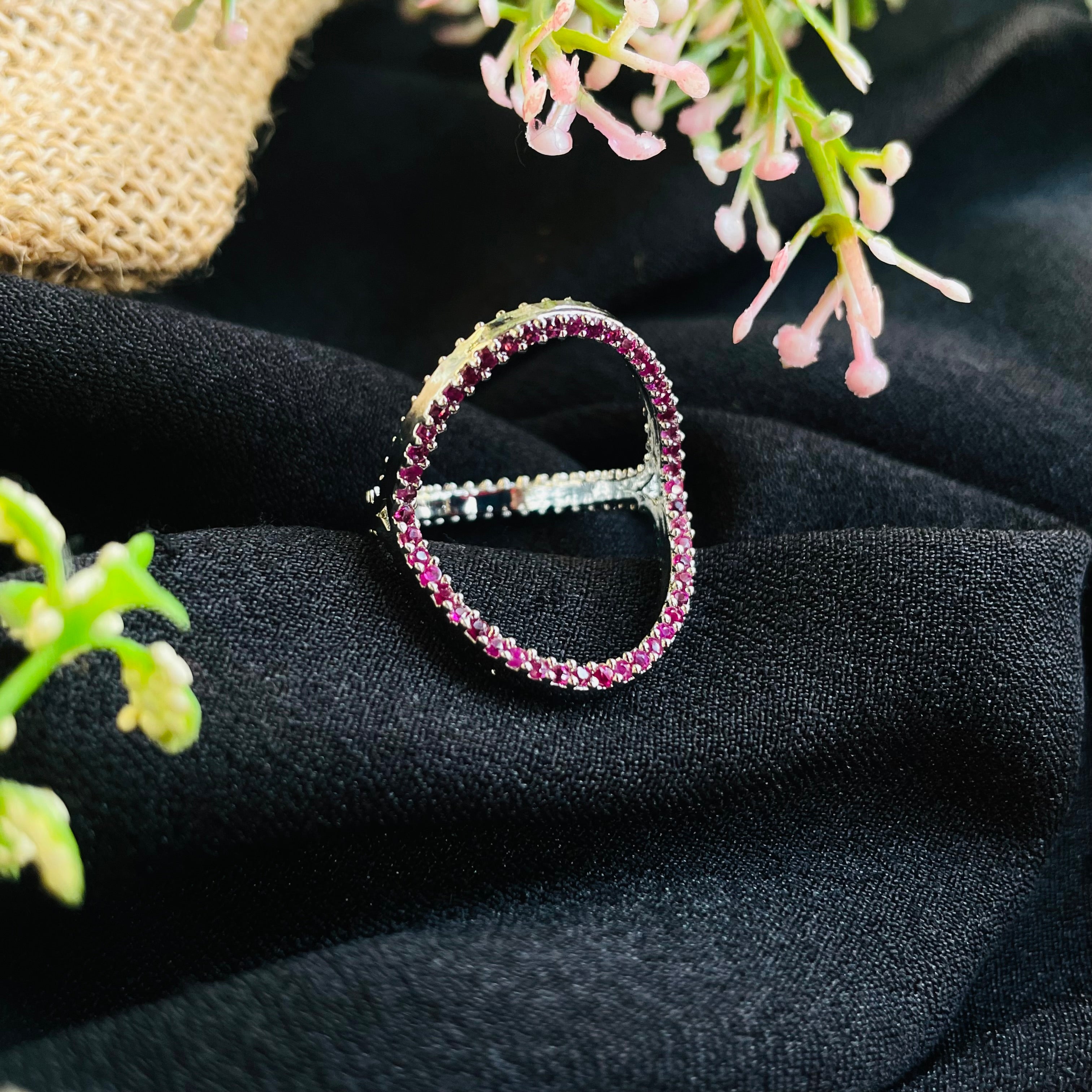 Ad Diana ring