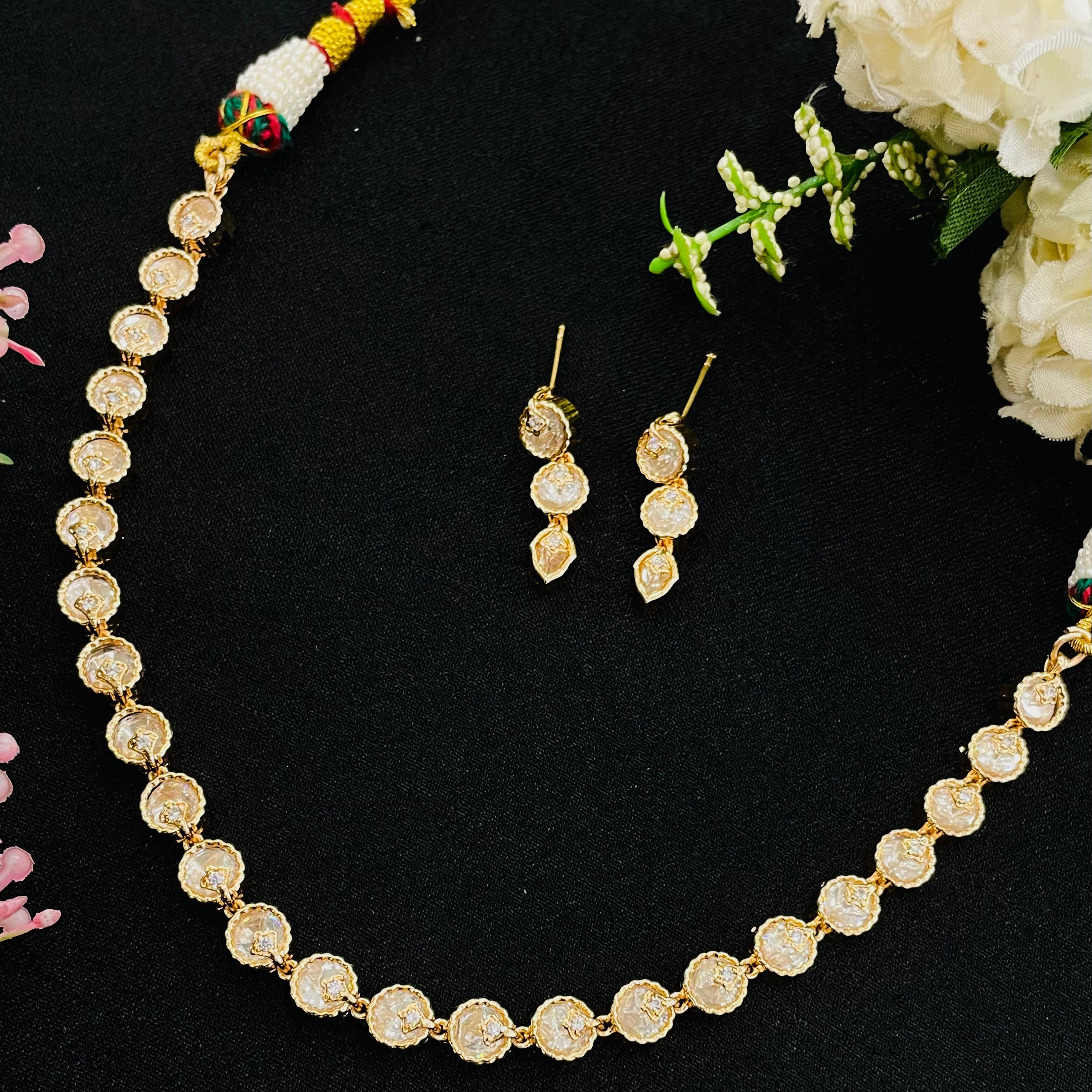 Nayaab Anshi Neckpiece