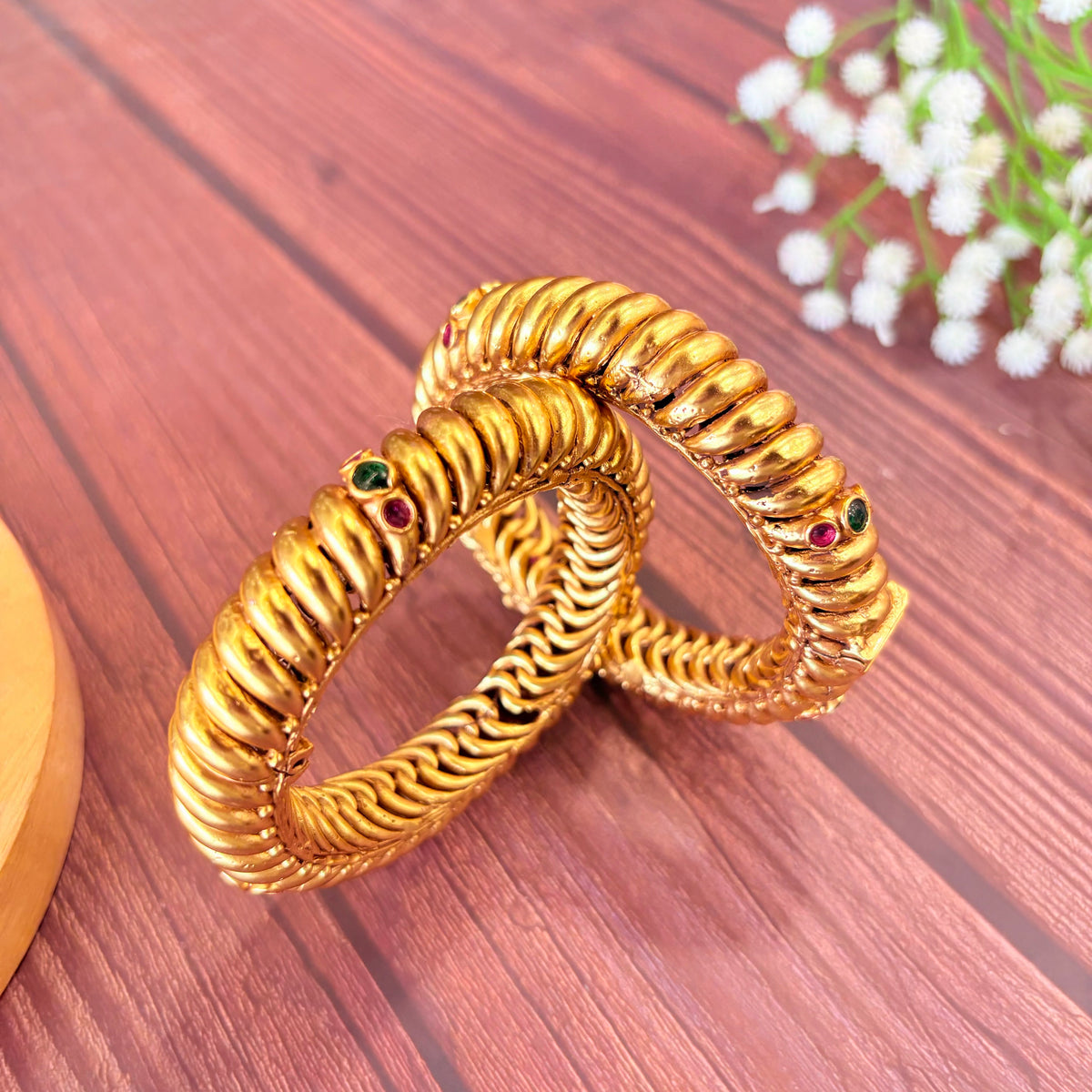 Ruhani Bangles
