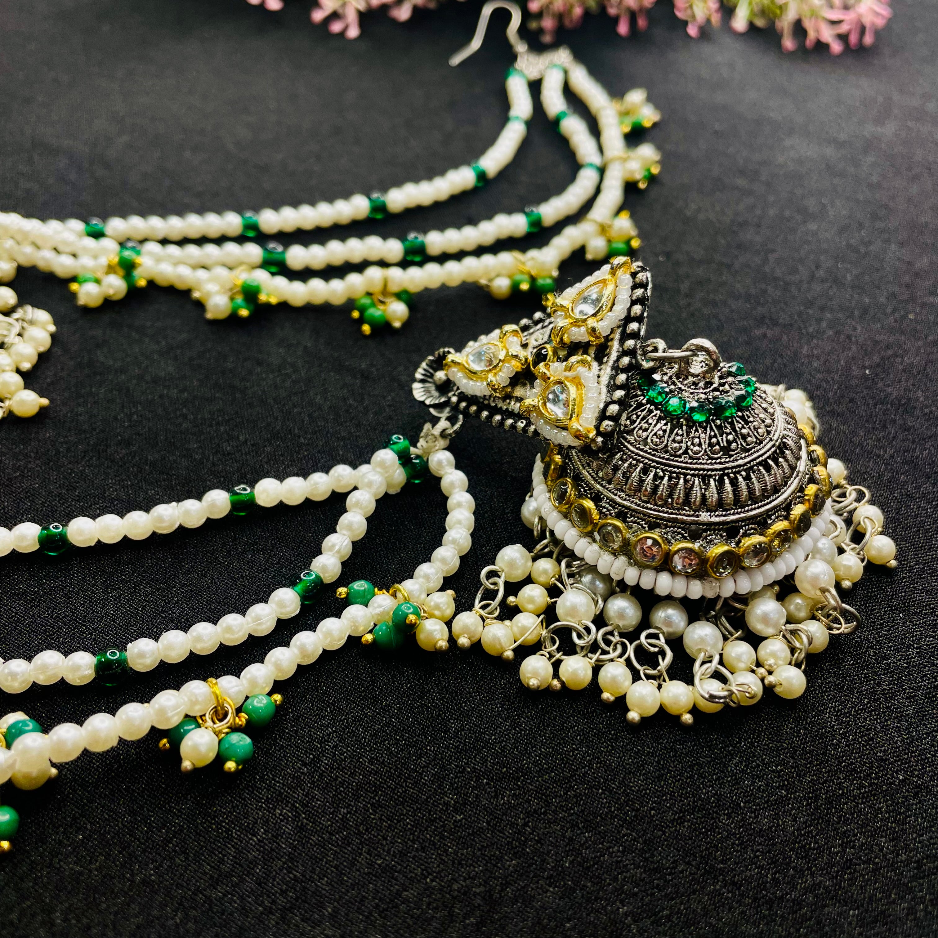 Inara Sahiba Jhumki