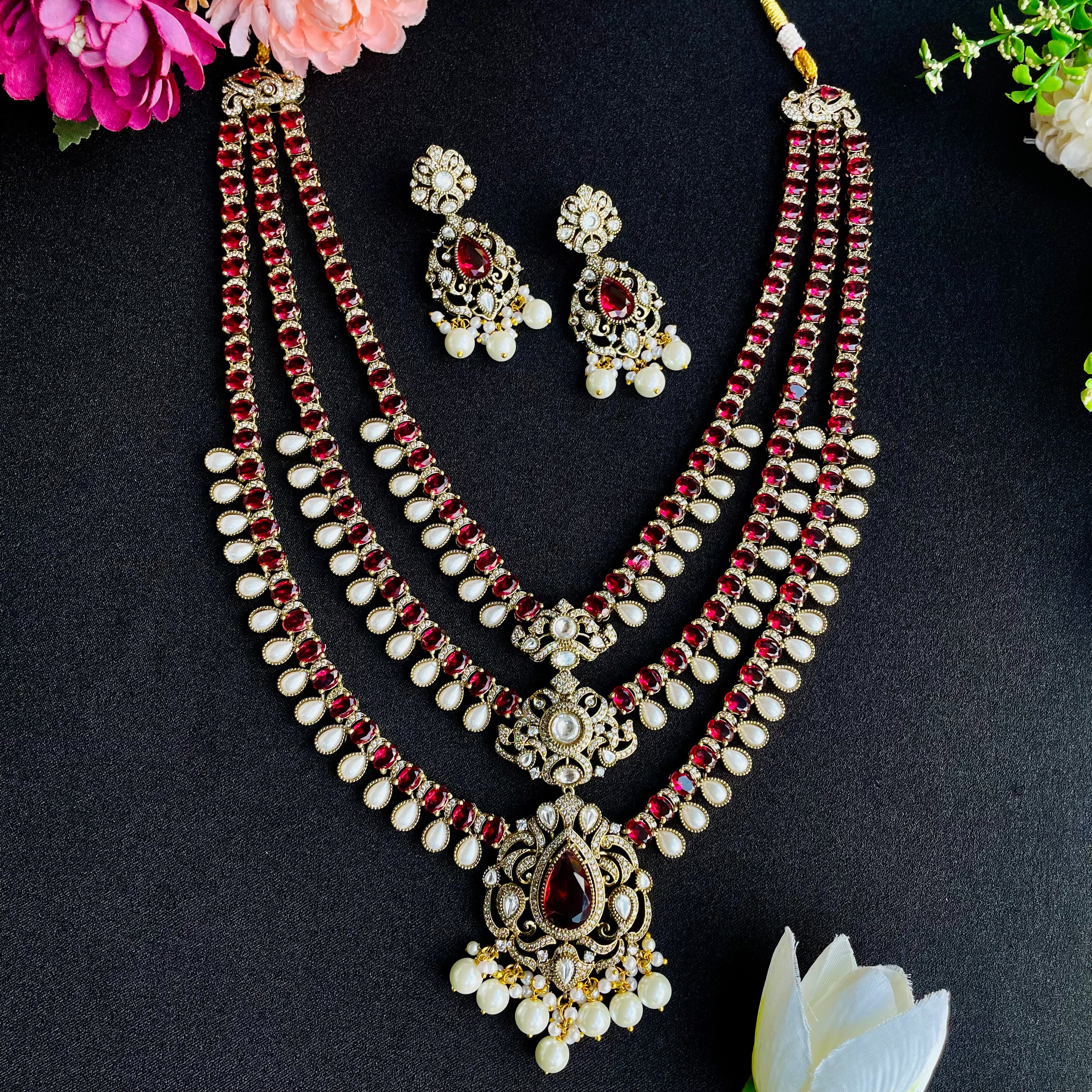Nayaab Rani Neckpiece