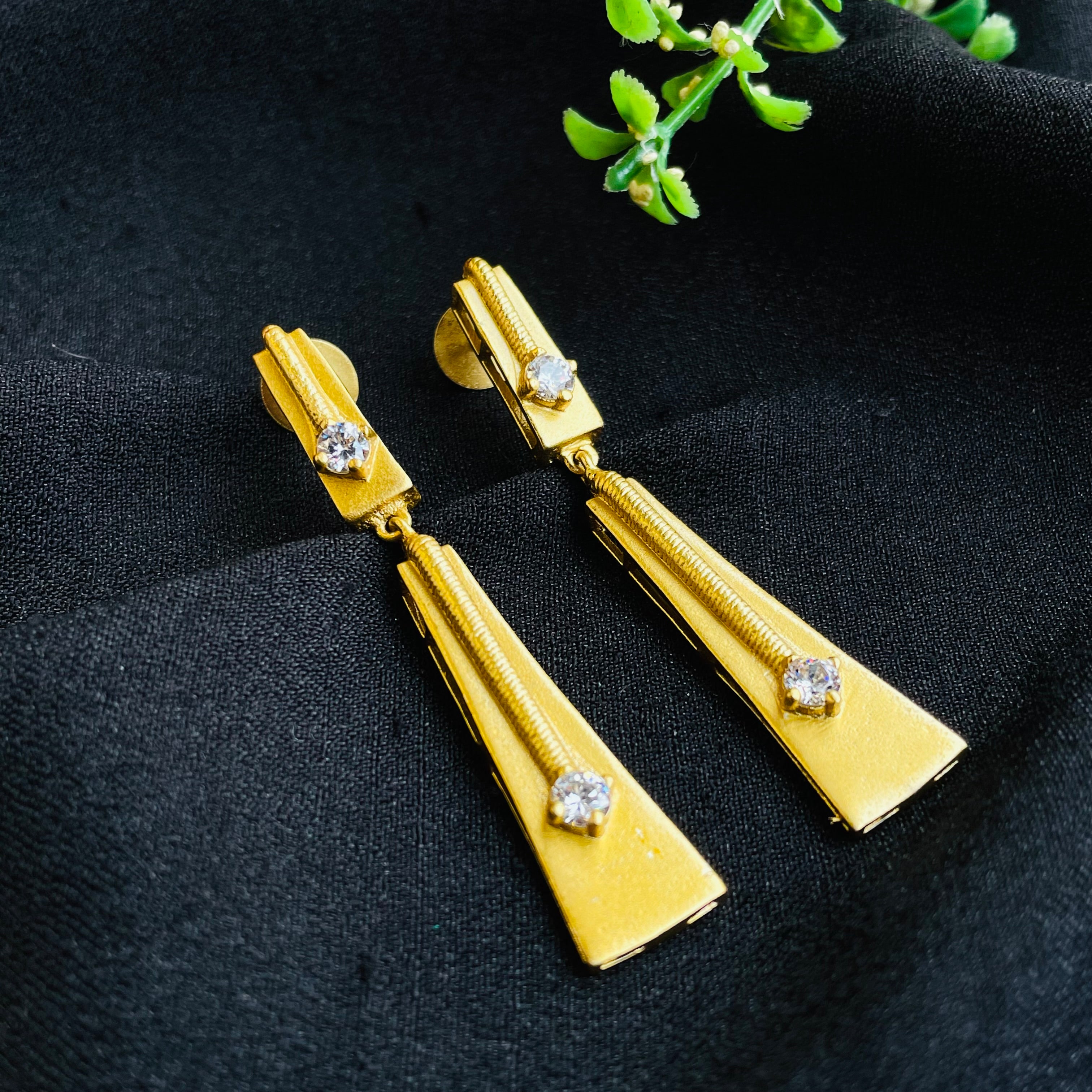 Nayaab Abira neckpiece