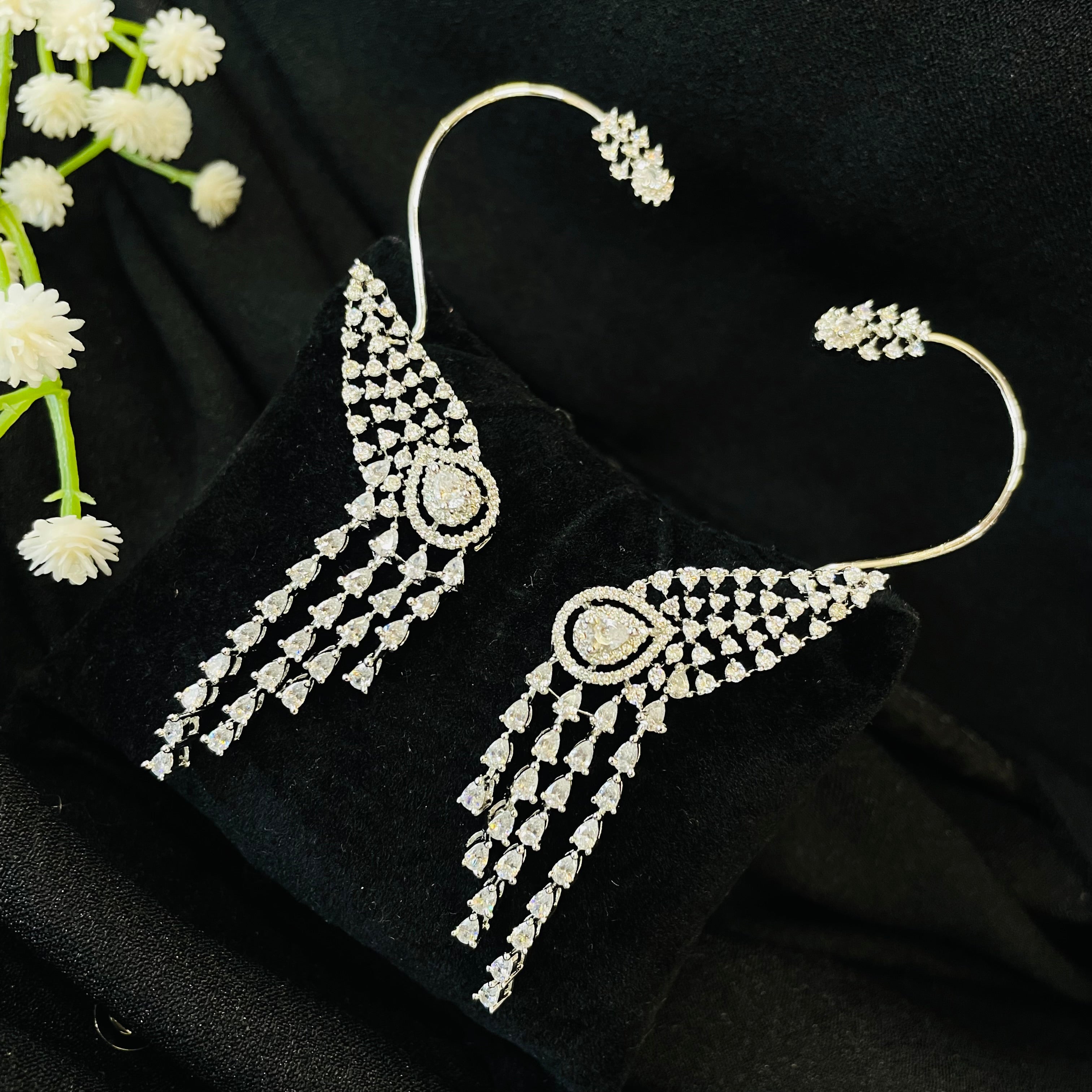 Noorika Earcuff