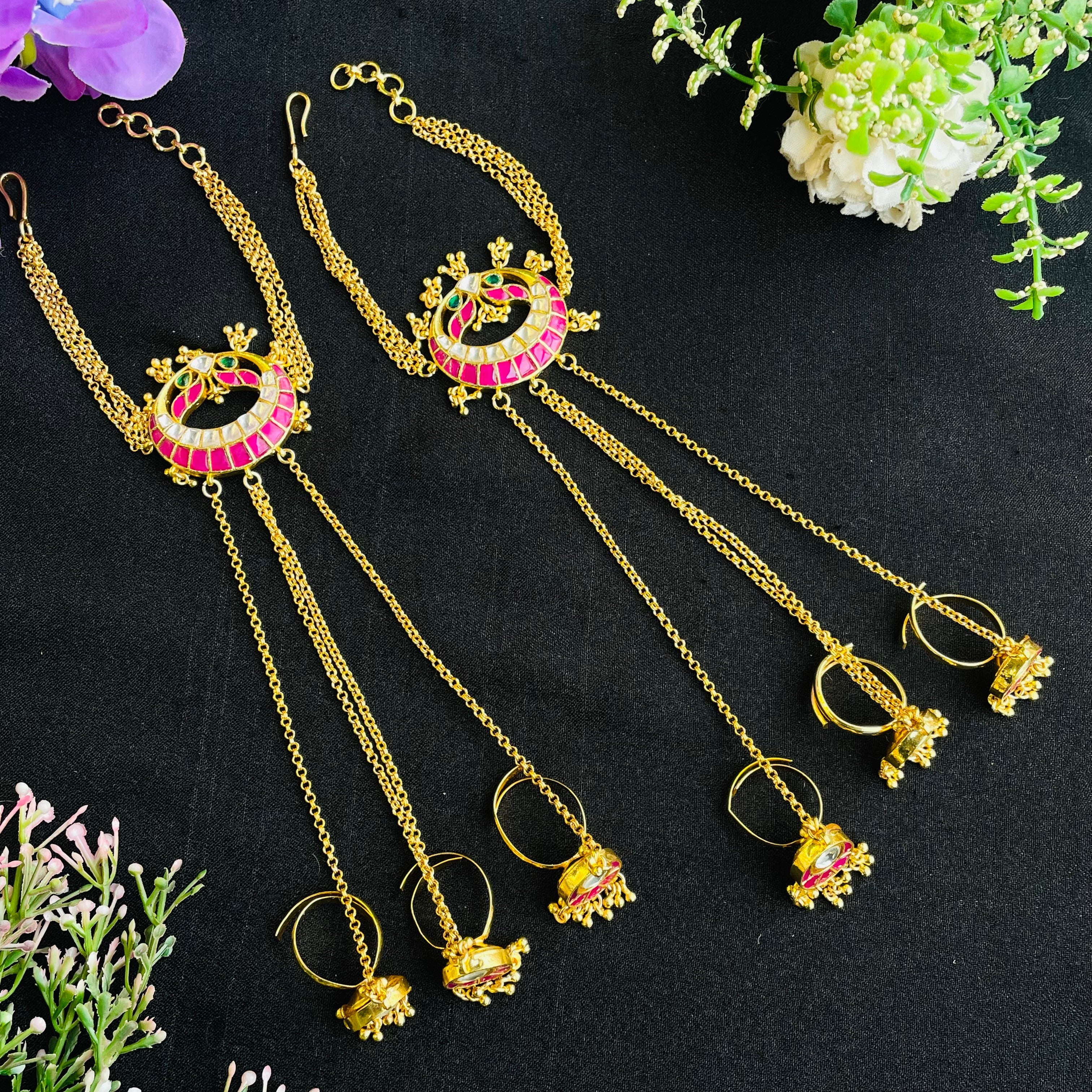 Nayaab Parineetii hath Phool