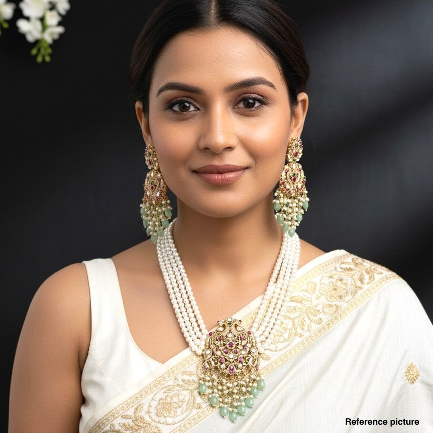 Nayaab kavya pearl neckpiece