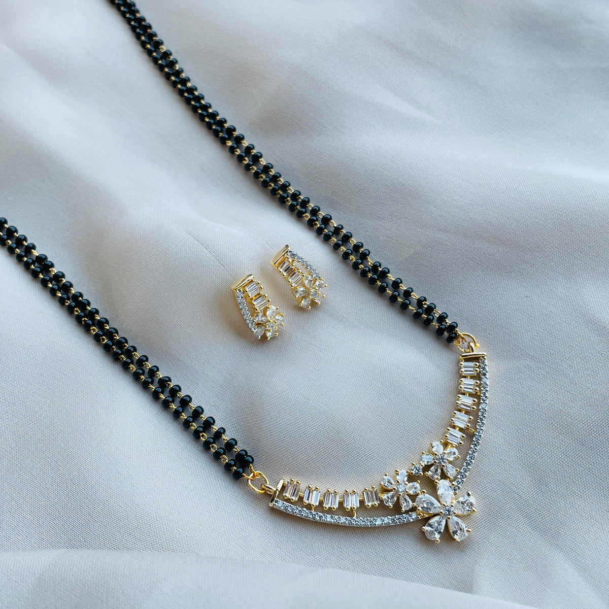 Vamika Floral Mangalsutra