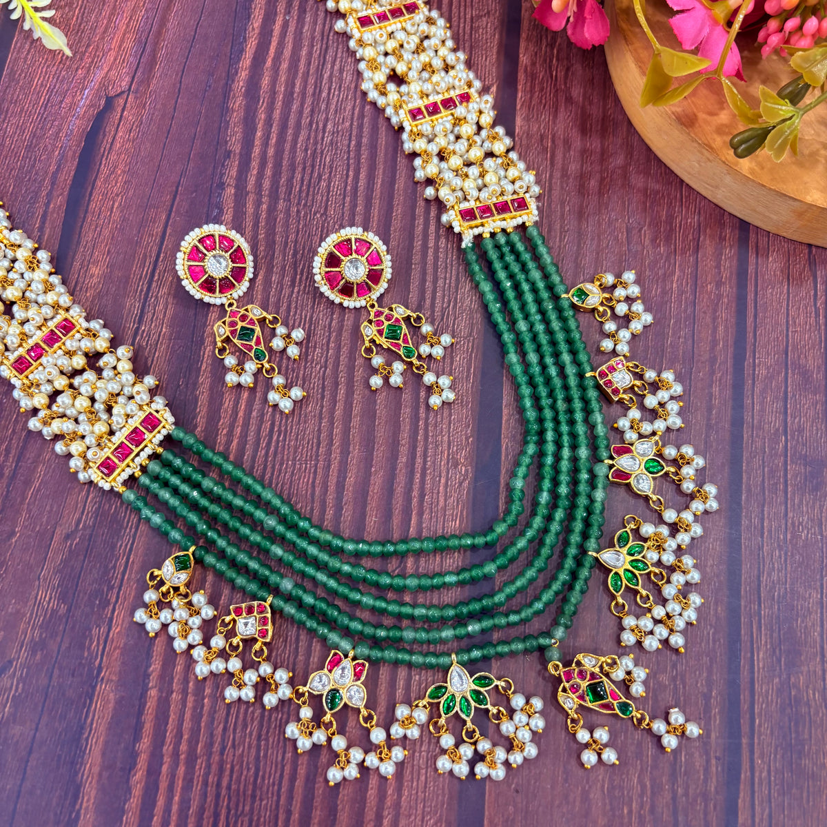 Nayaab Riya Neckpiece