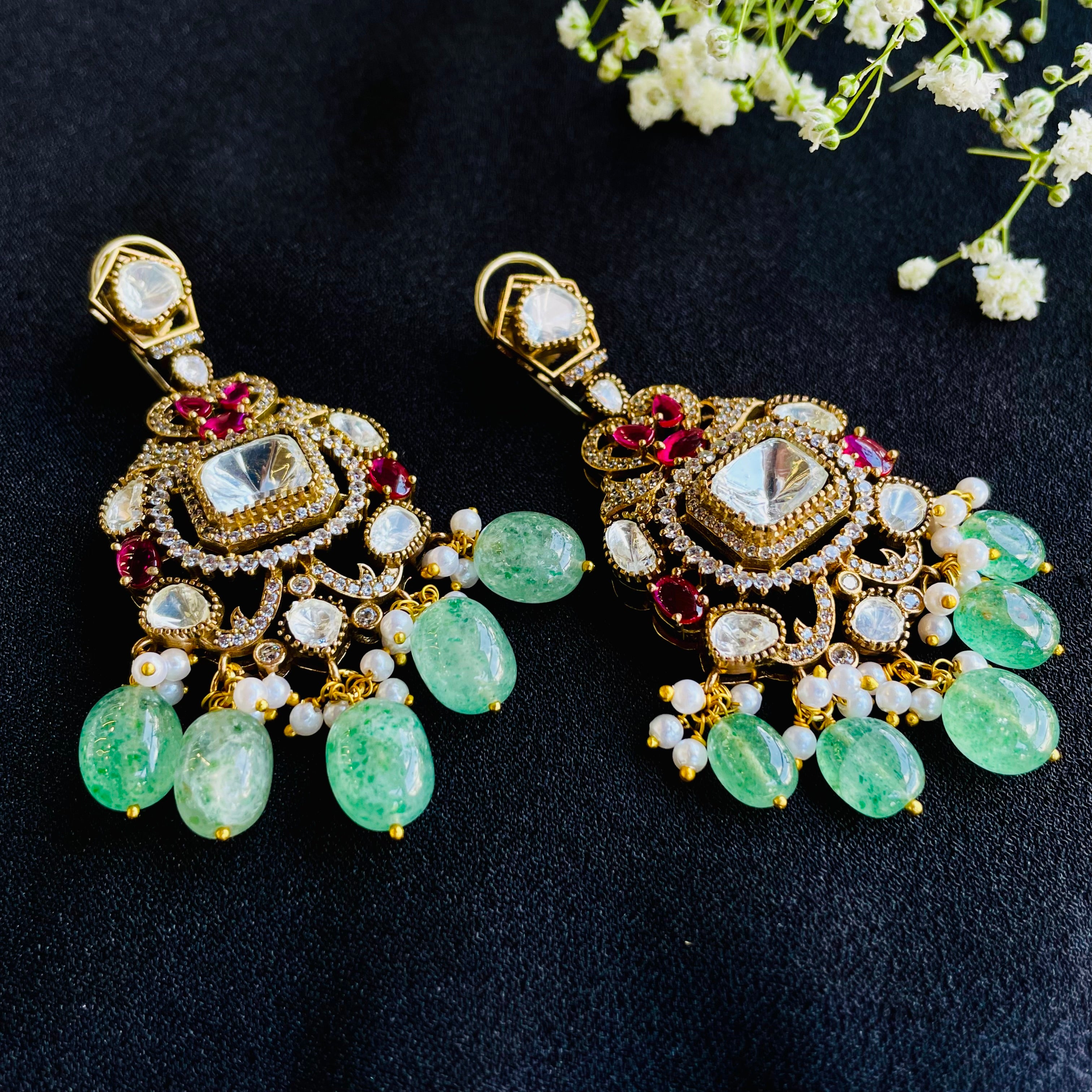 Nayaab Alizeh multi neckpiece